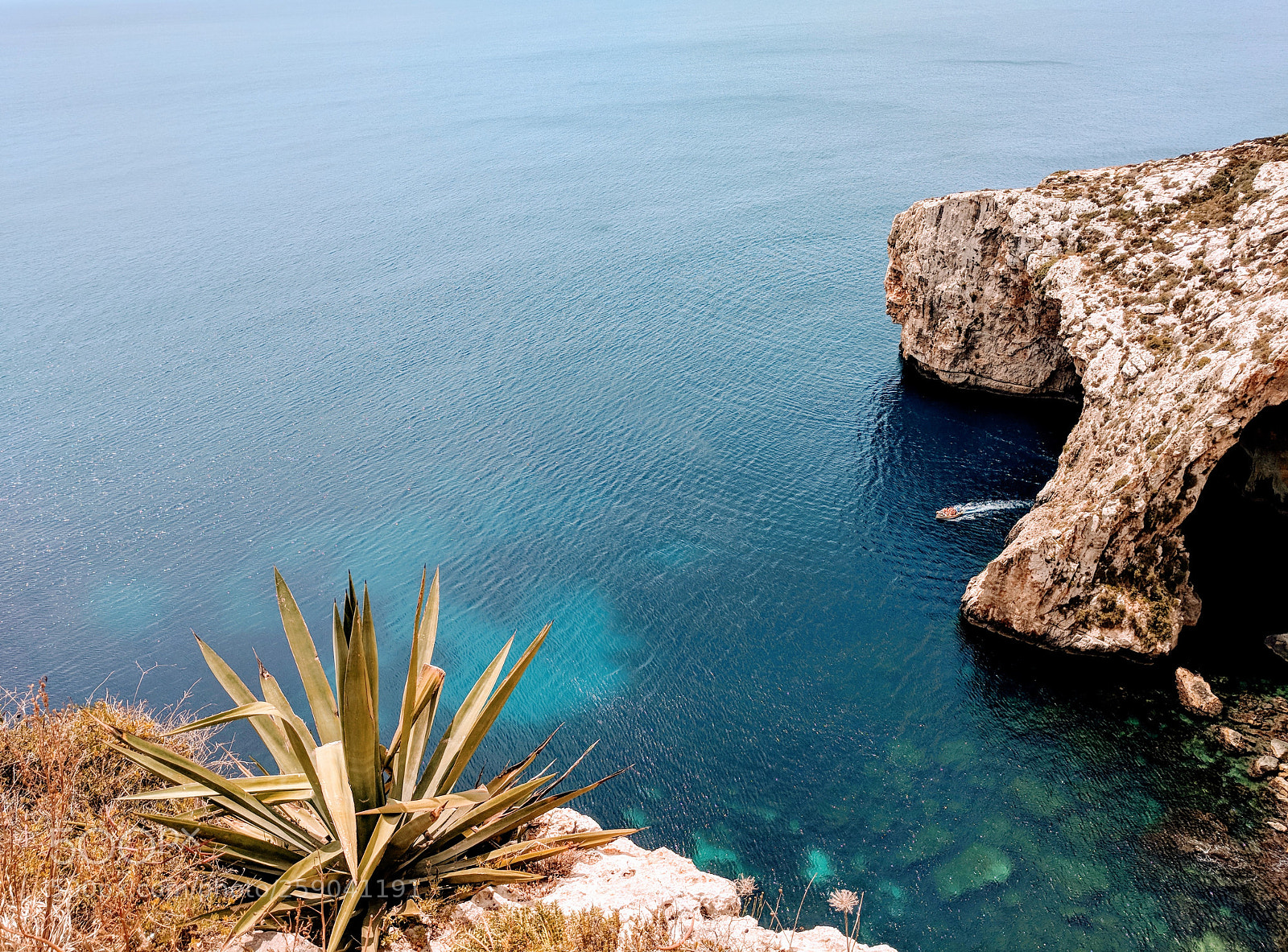Google Pixel sample photo. Blue grotto photography