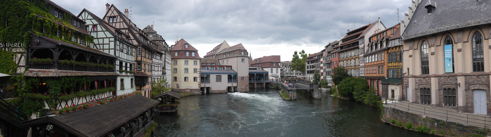 Panasonic Lumix DMC-GF6 sample photo. Petite france strasbourg photography