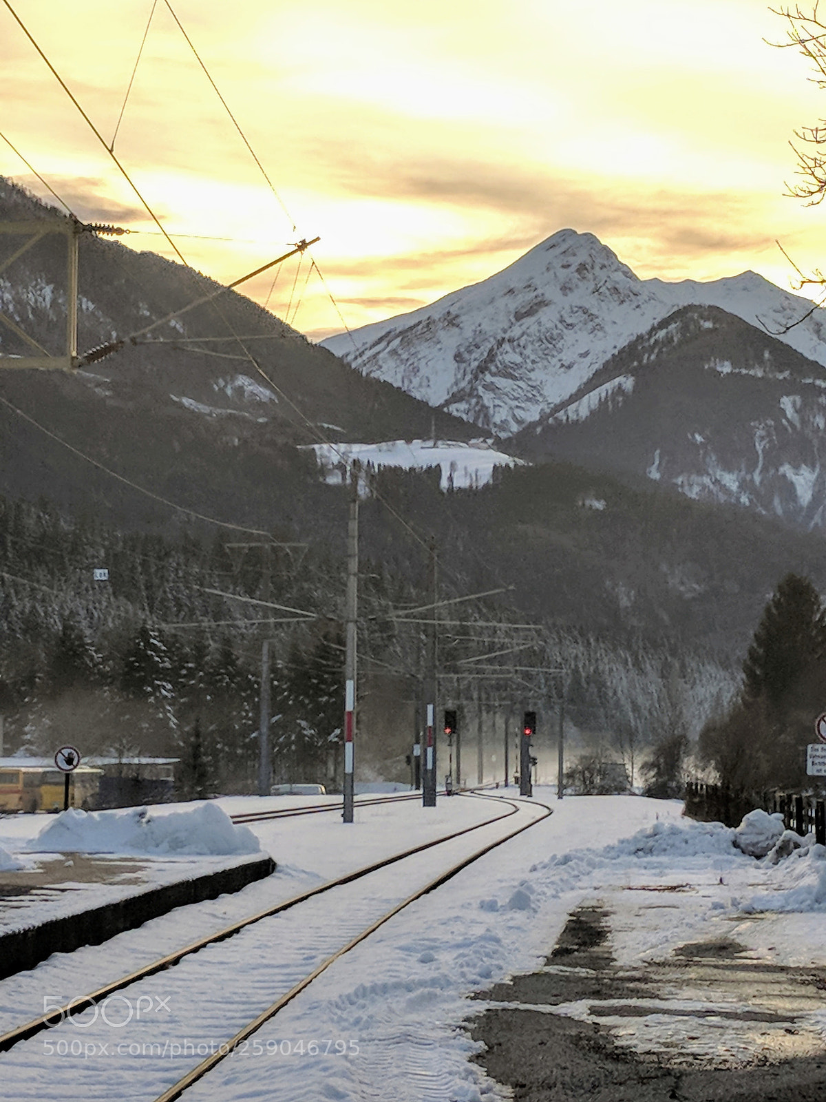 Google Pixel sample photo. Greifenburg station in austria photography