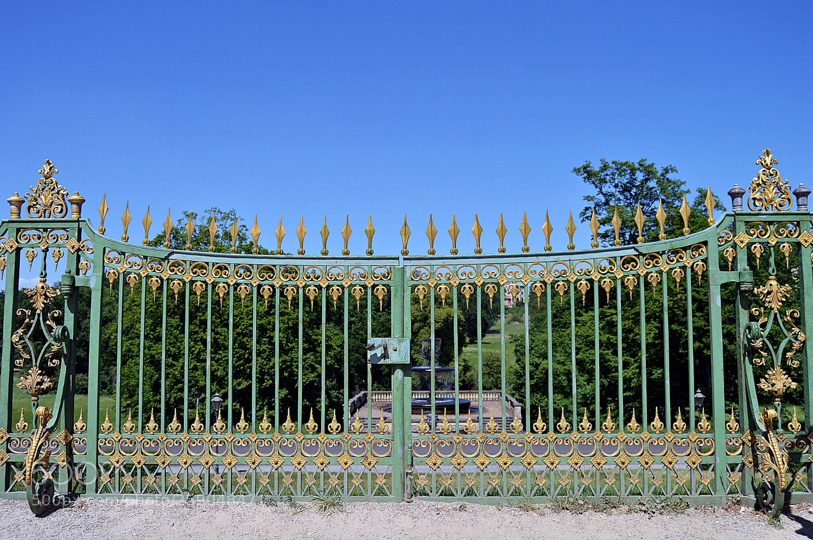 Nikon D3200 sample photo. Schloss sans souci photography