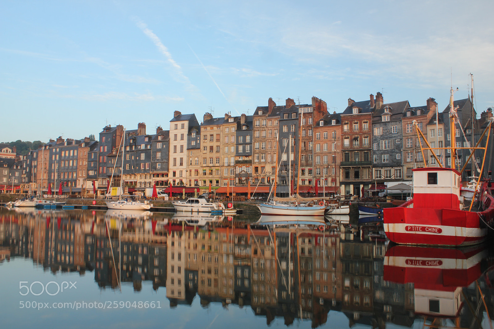 Canon EOS 550D (EOS Rebel T2i / EOS Kiss X4) sample photo. Morning in the harbor photography