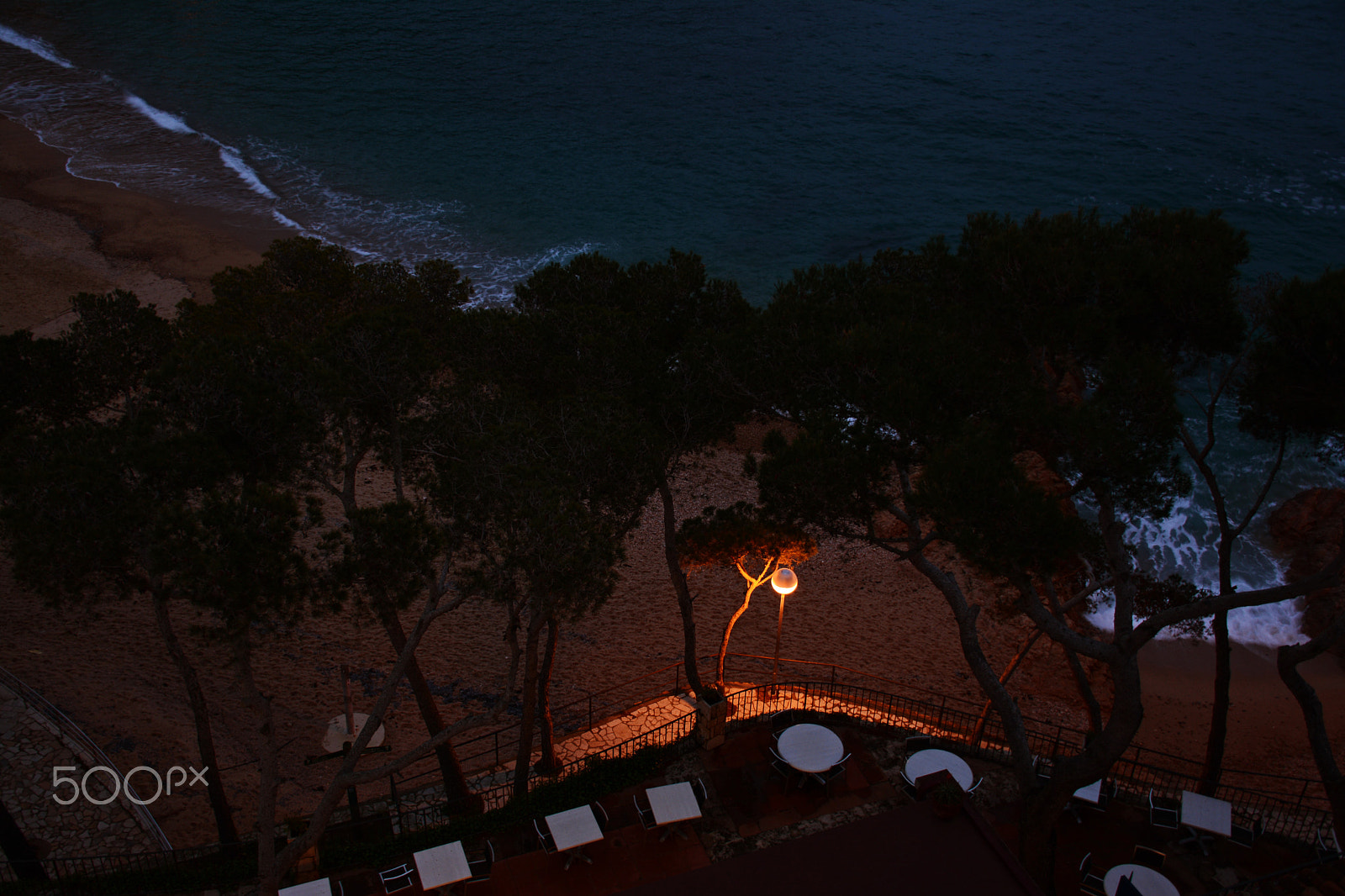 Nikon D7100 sample photo. Streetlight photography