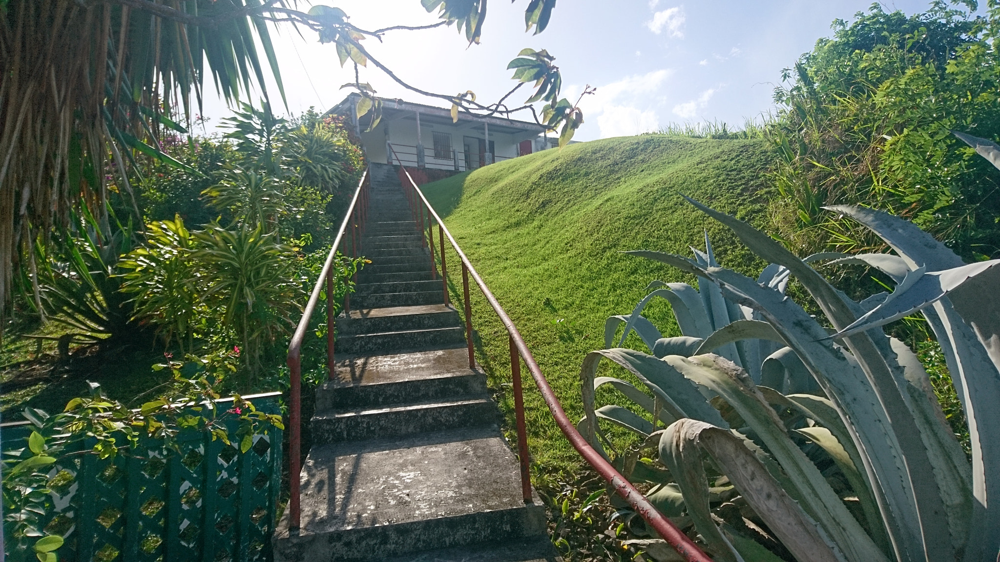 Sony Xperia X sample photo. Ma maison en haut du morne photography