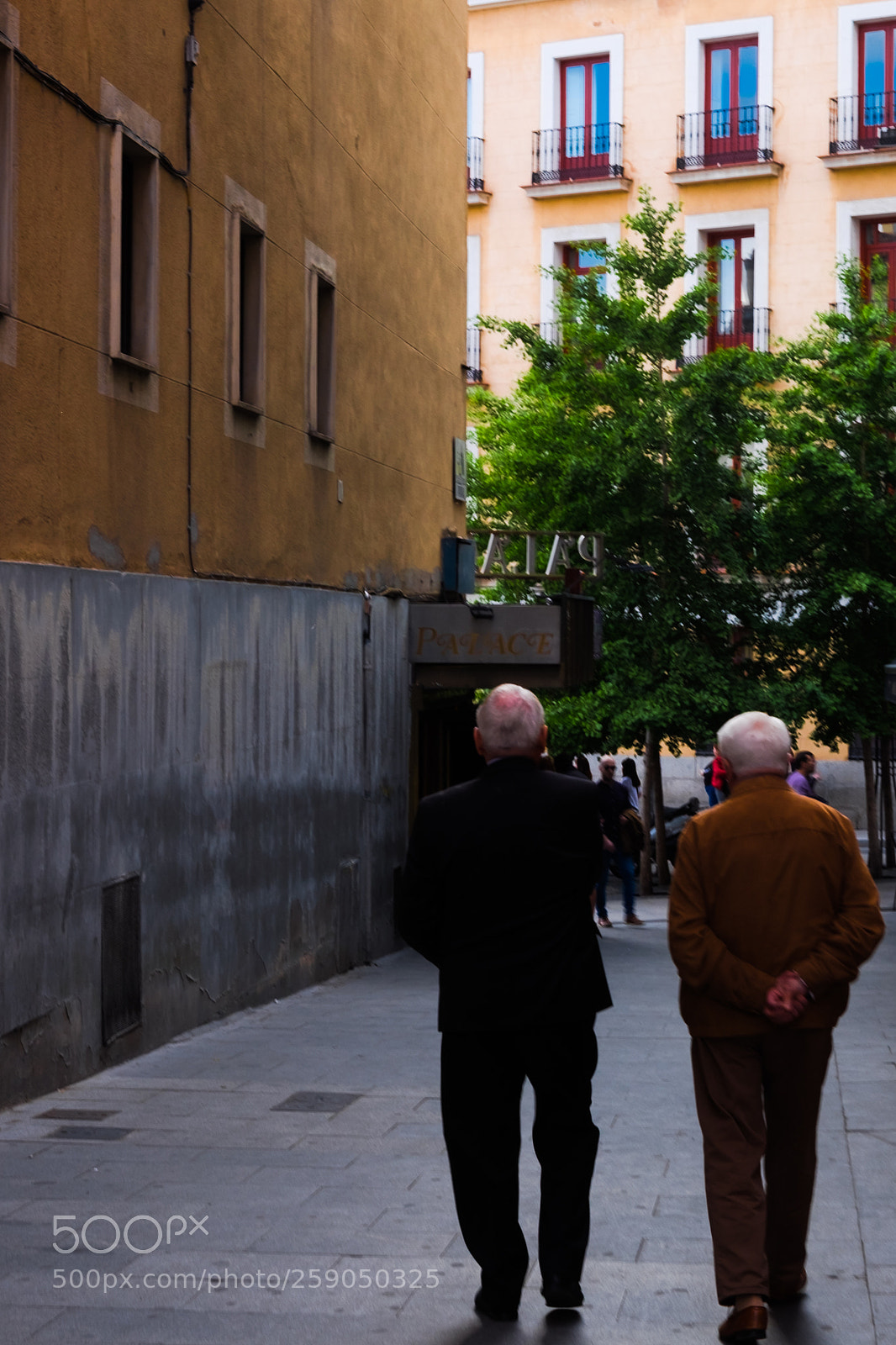 Fujifilm X-T10 sample photo. Walk photography
