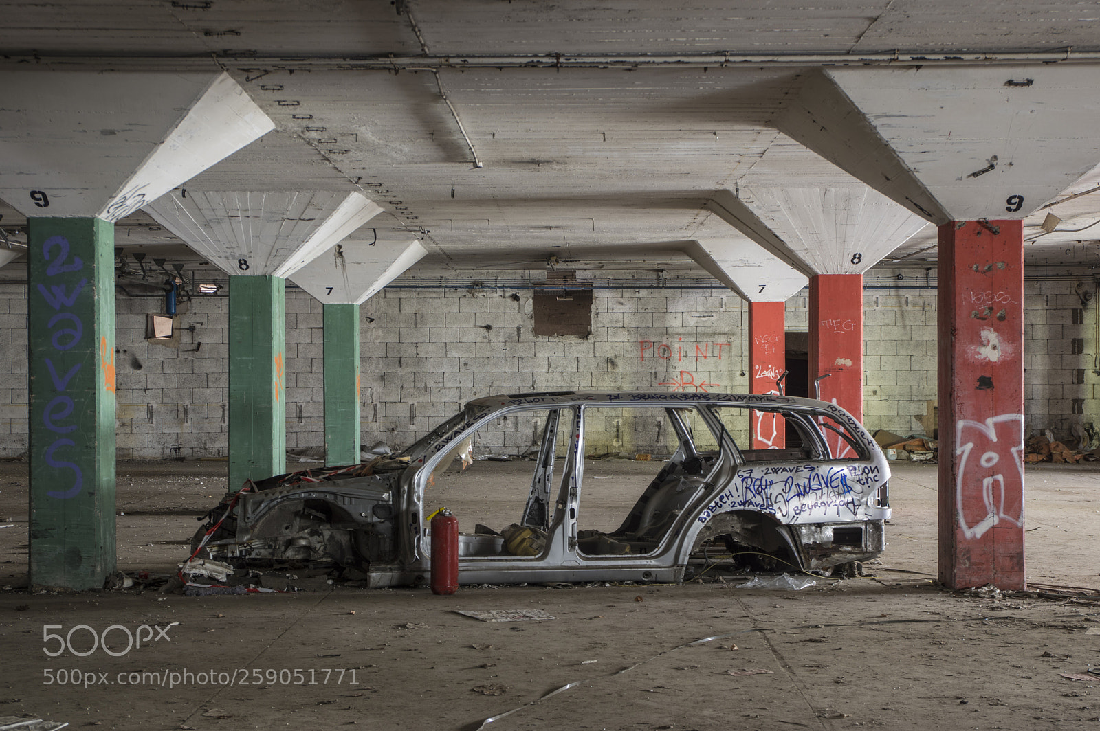 Pentax K-3 II sample photo. Carcasse de voiture photography