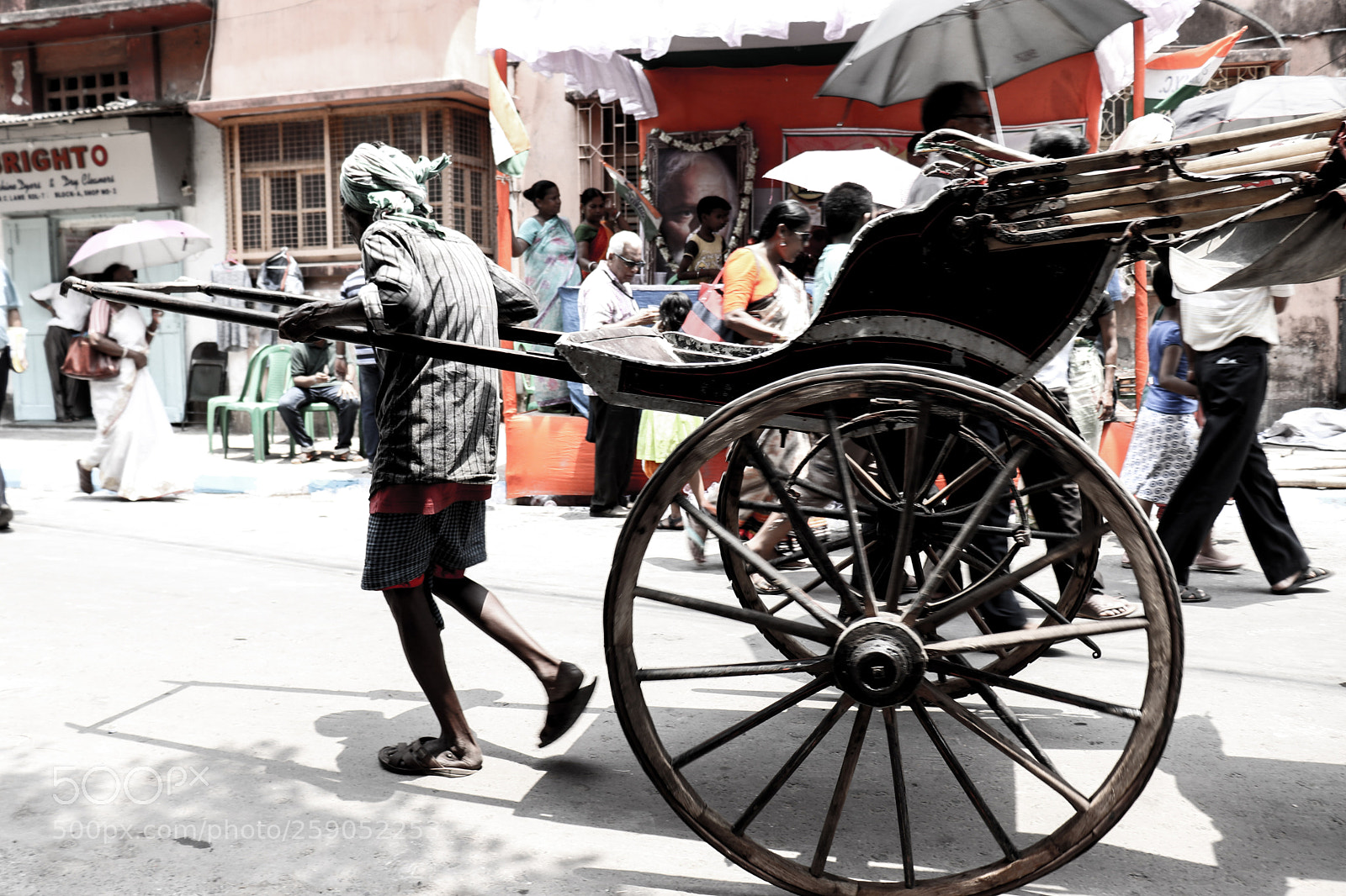 Canon EOS 800D (EOS Rebel T7i / EOS Kiss X9i) sample photo. City of joy kolkata photography
