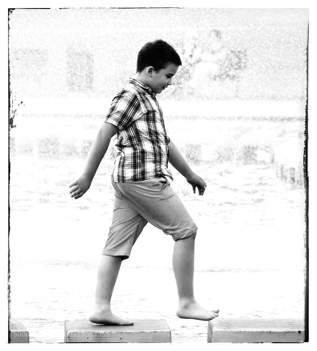 Nikon D7200 sample photo. Crossing... photography