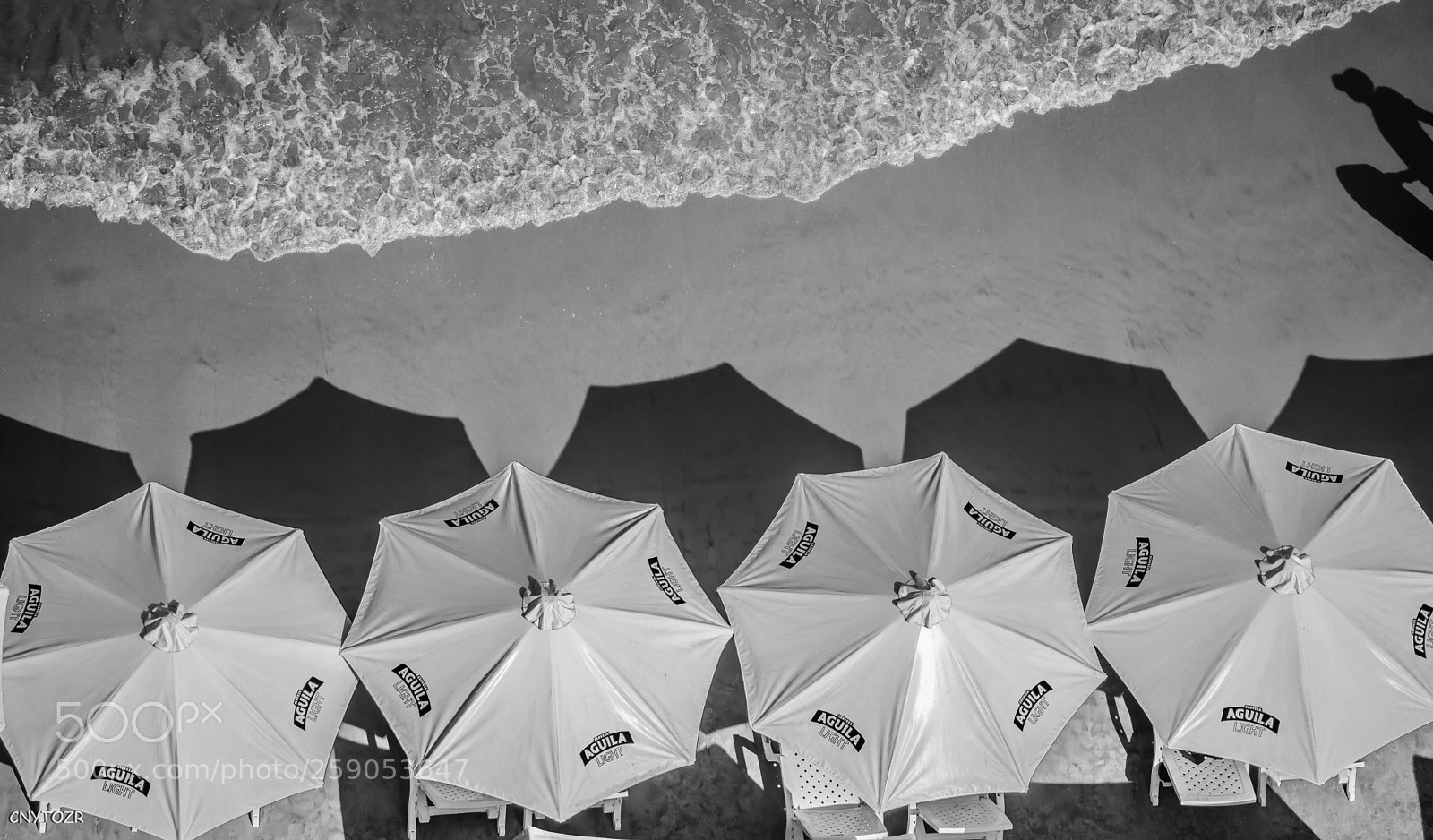Canon EOS 800D (EOS Rebel T7i / EOS Kiss X9i) sample photo. Umbrellas photography