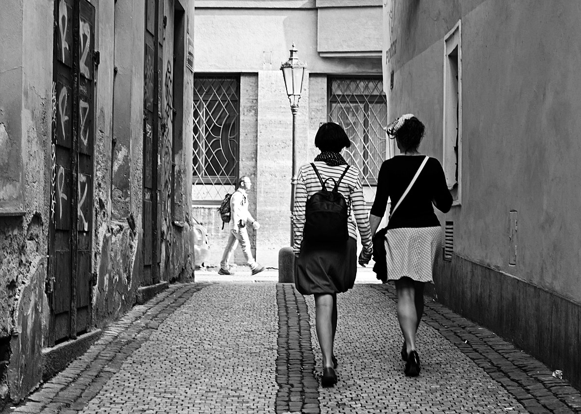 Leica CL sample photo. Hand in hand photography