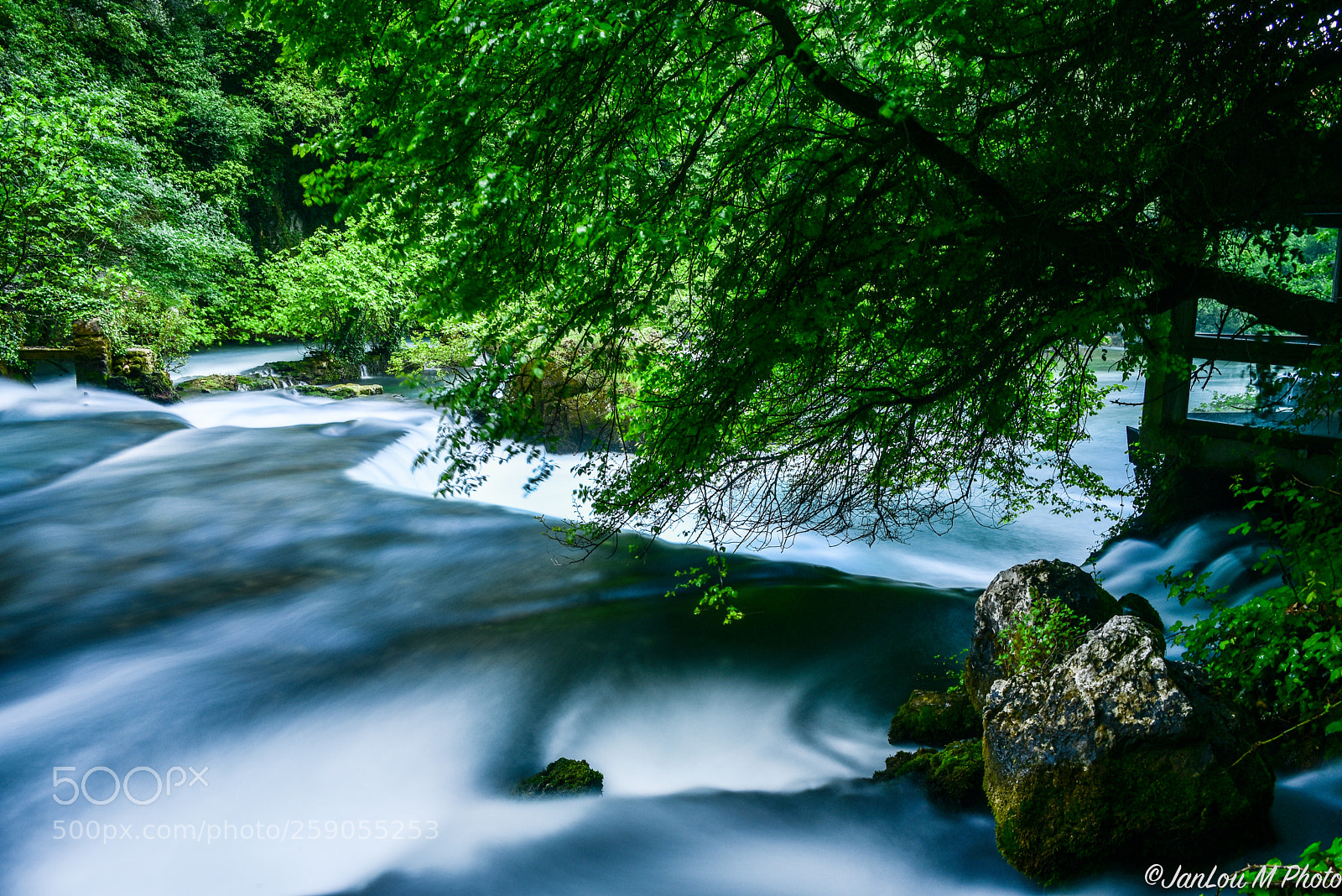 Nikon D750 sample photo. Fontaine de vaucluse photography