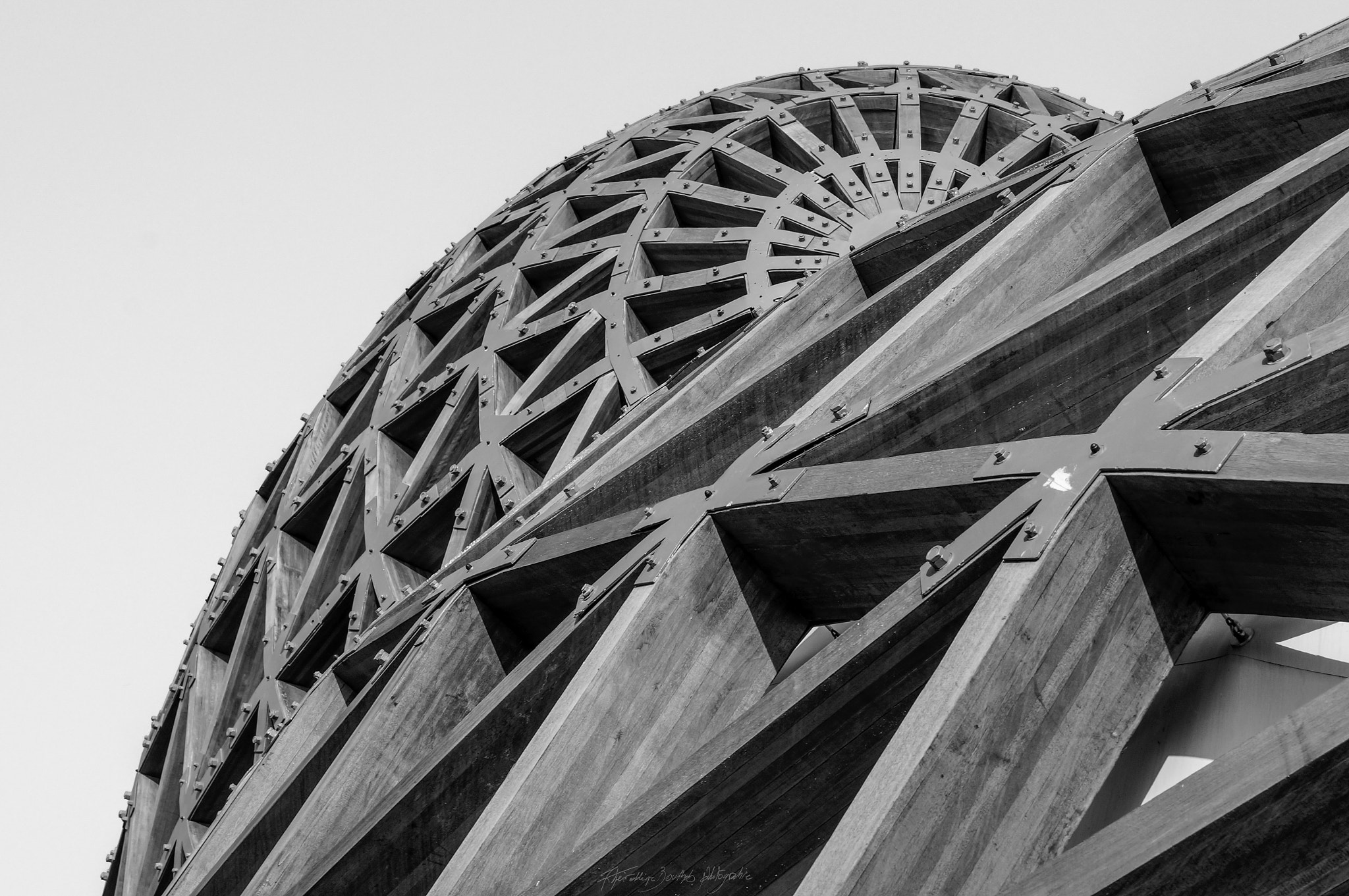Sony SLT-A57 sample photo. Architectonique photography