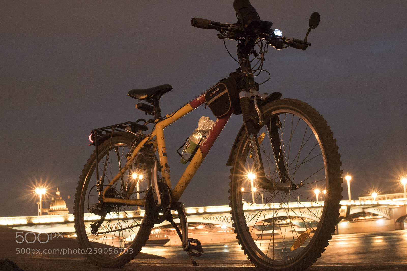 Canon EOS 750D (EOS Rebel T6i / EOS Kiss X8i) sample photo. Bike in the night photography