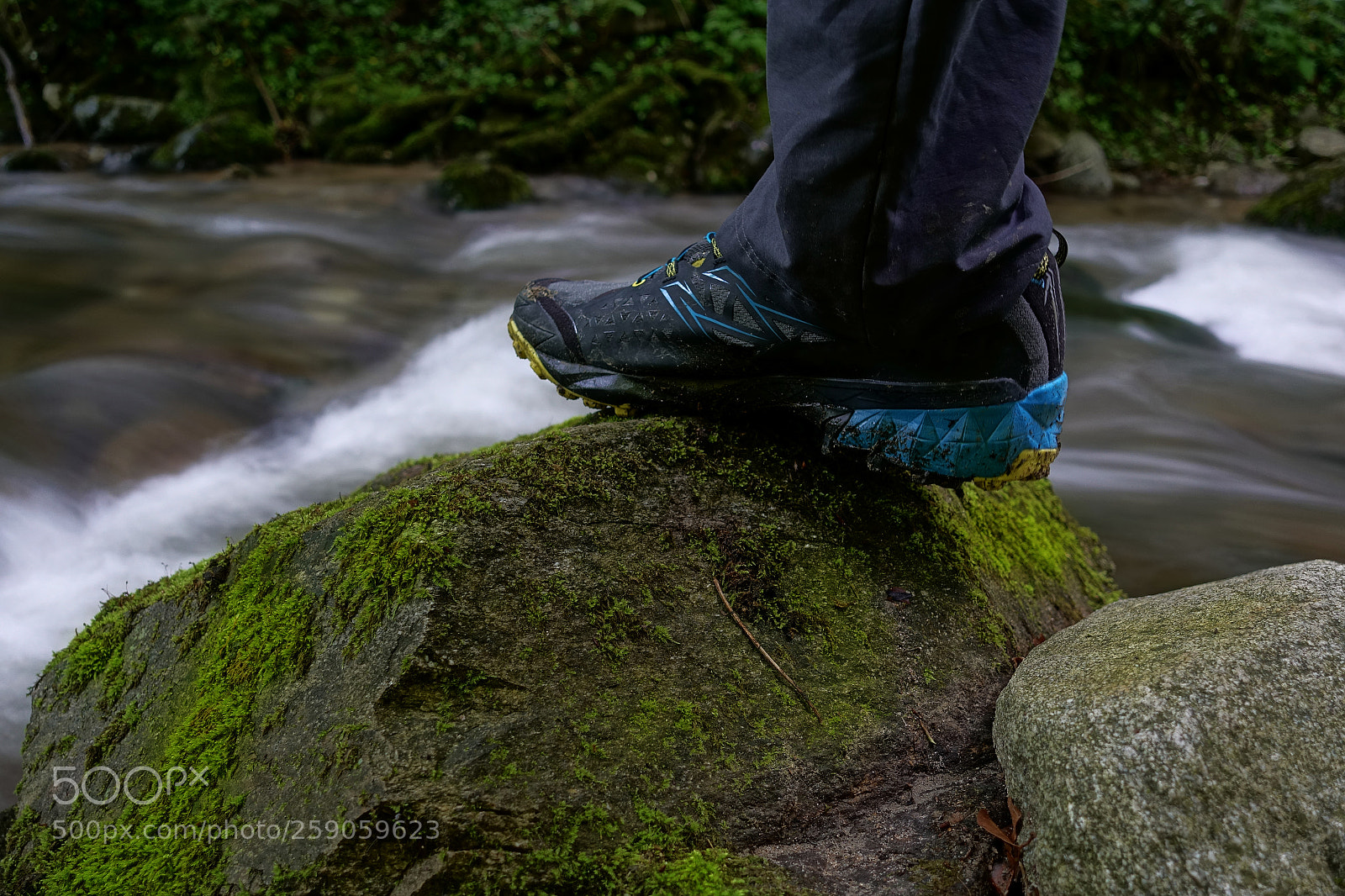 Sony DSC-RX100M5 sample photo. Hiking shoes, close up photography