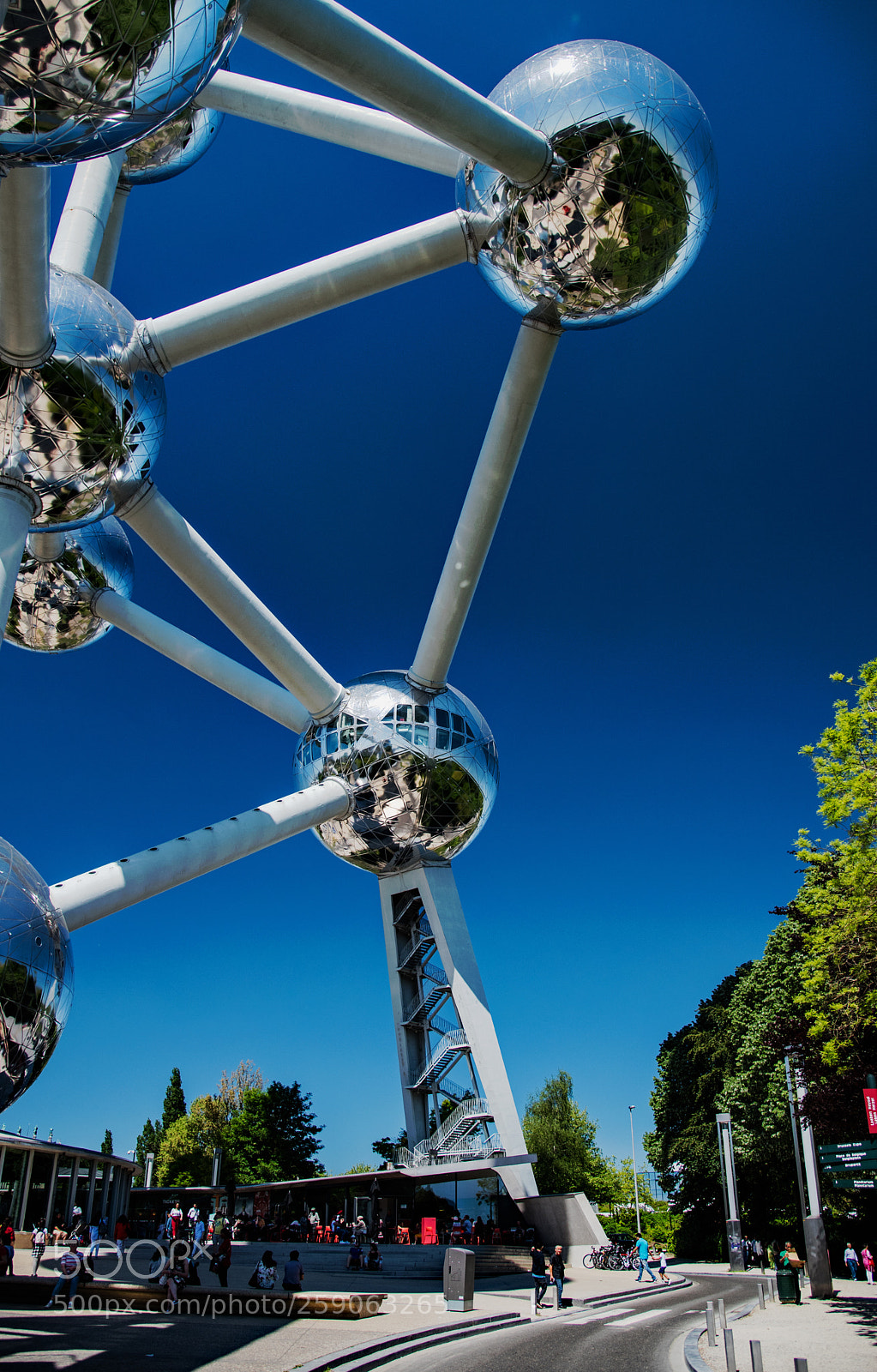 Nikon D750 sample photo. Atomium photography