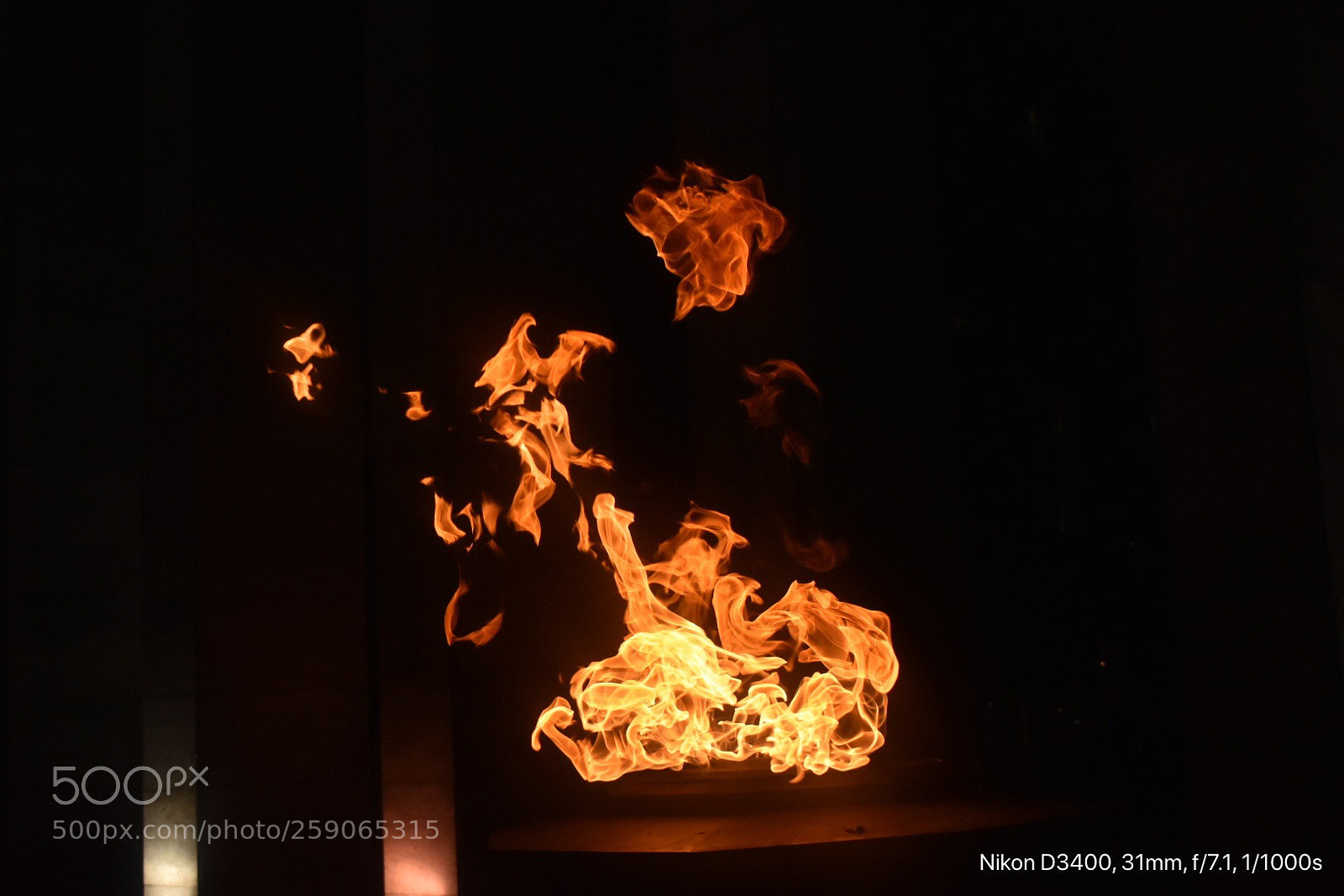 Nikon D3400 sample photo. Fuego de noche  photography