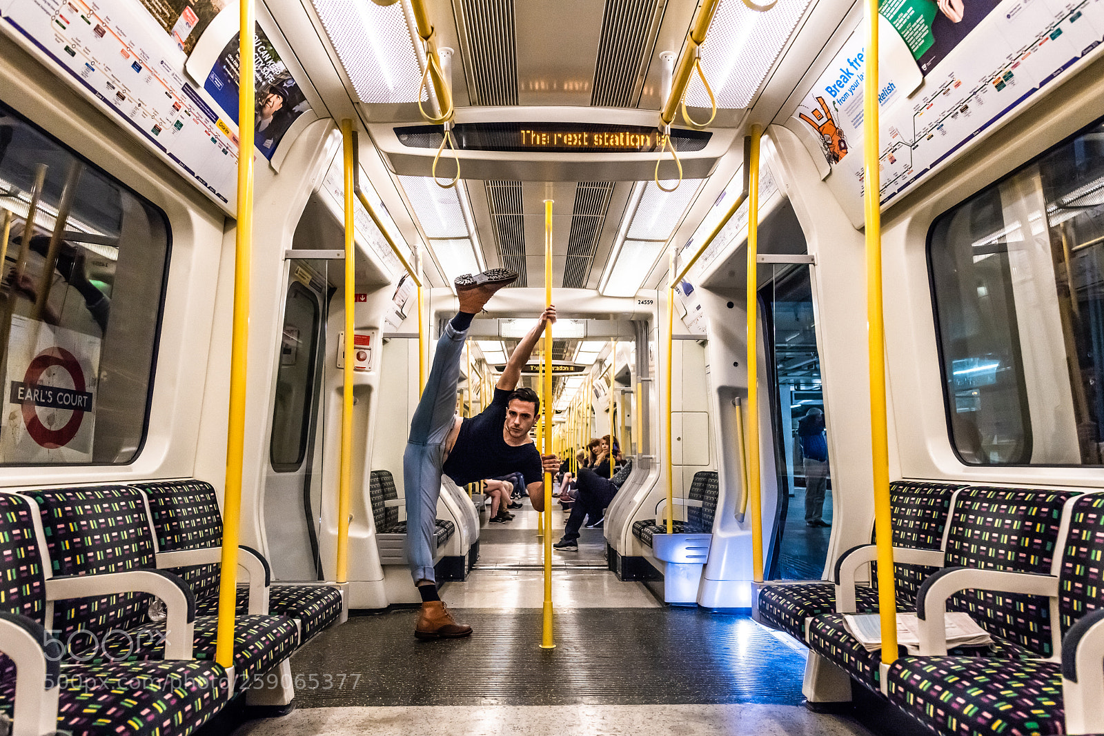Nikon D850 sample photo. Dancing in the tube photography