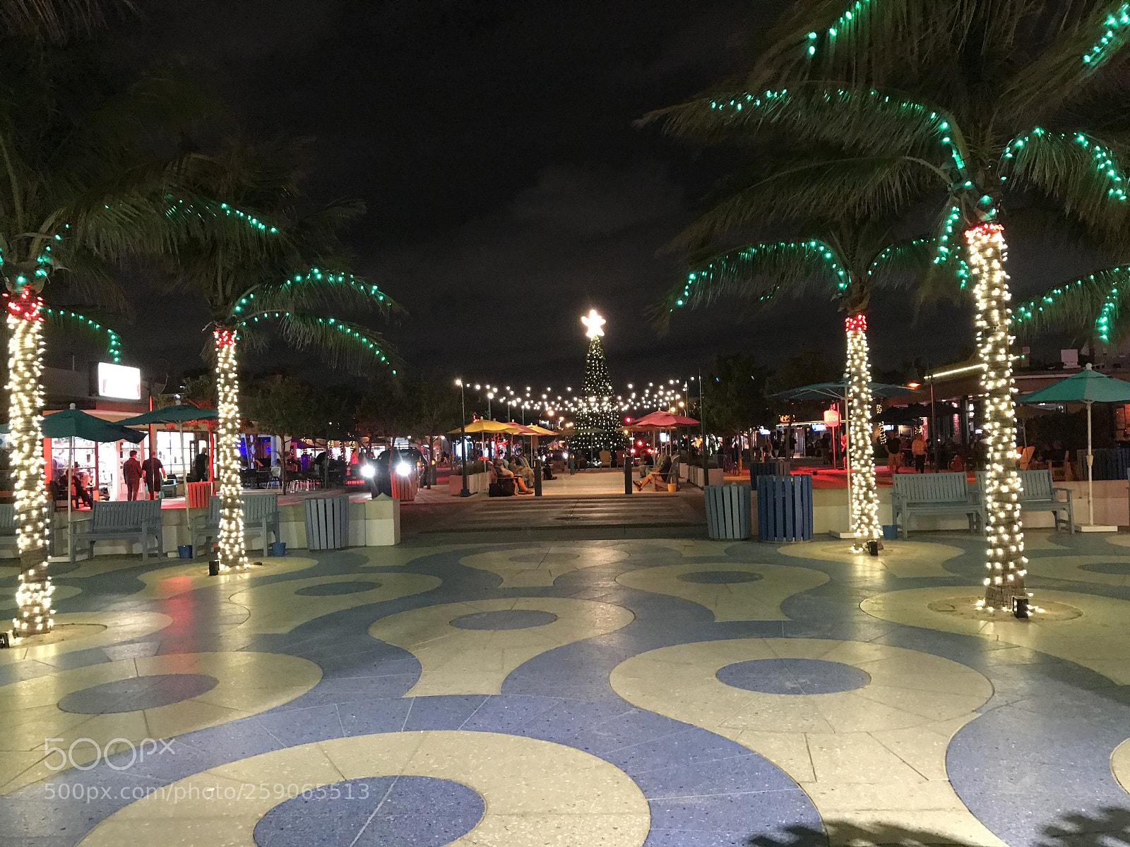 Apple iPhone 7 Plus sample photo. Night lights photography