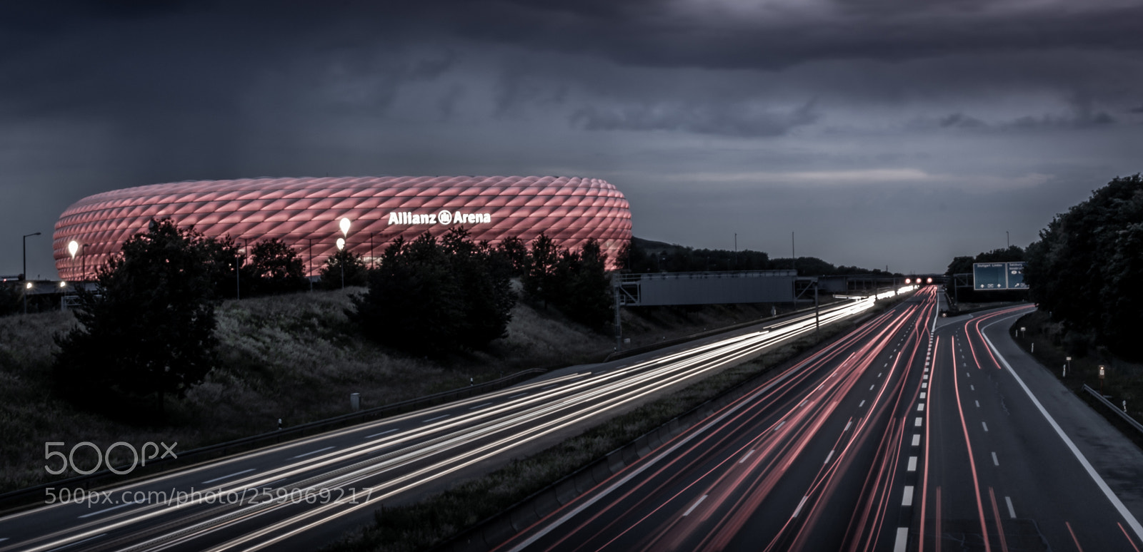 Canon EOS 750D (EOS Rebel T6i / EOS Kiss X8i) sample photo. Allianz arena munich photography