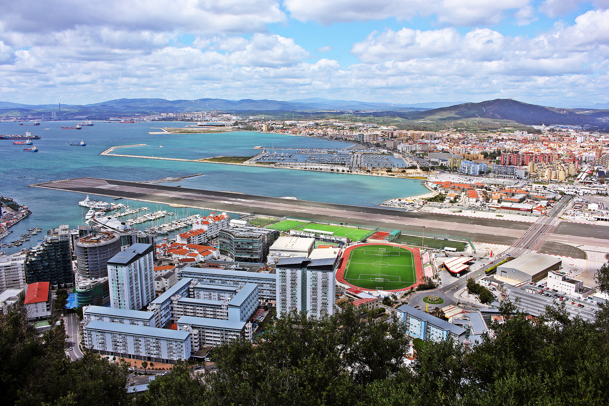 Canon EOS 550D (EOS Rebel T2i / EOS Kiss X4) sample photo. Gibraltar view from "the rock" photography