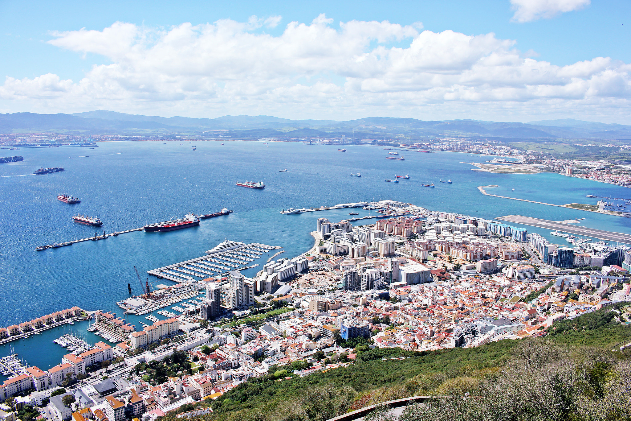 Canon EOS 550D (EOS Rebel T2i / EOS Kiss X4) sample photo. Bahía de algeciras desde el peñón photography