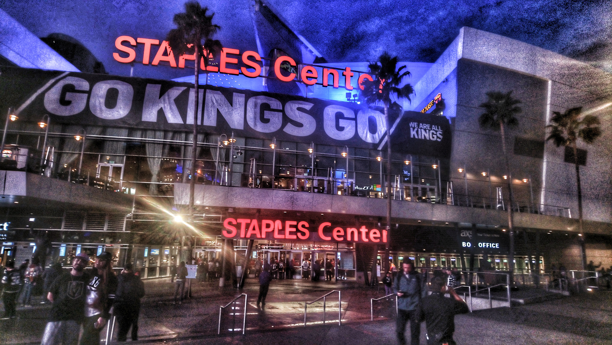 Sony Xperia XA1 Ultra sample photo. Staples center photography