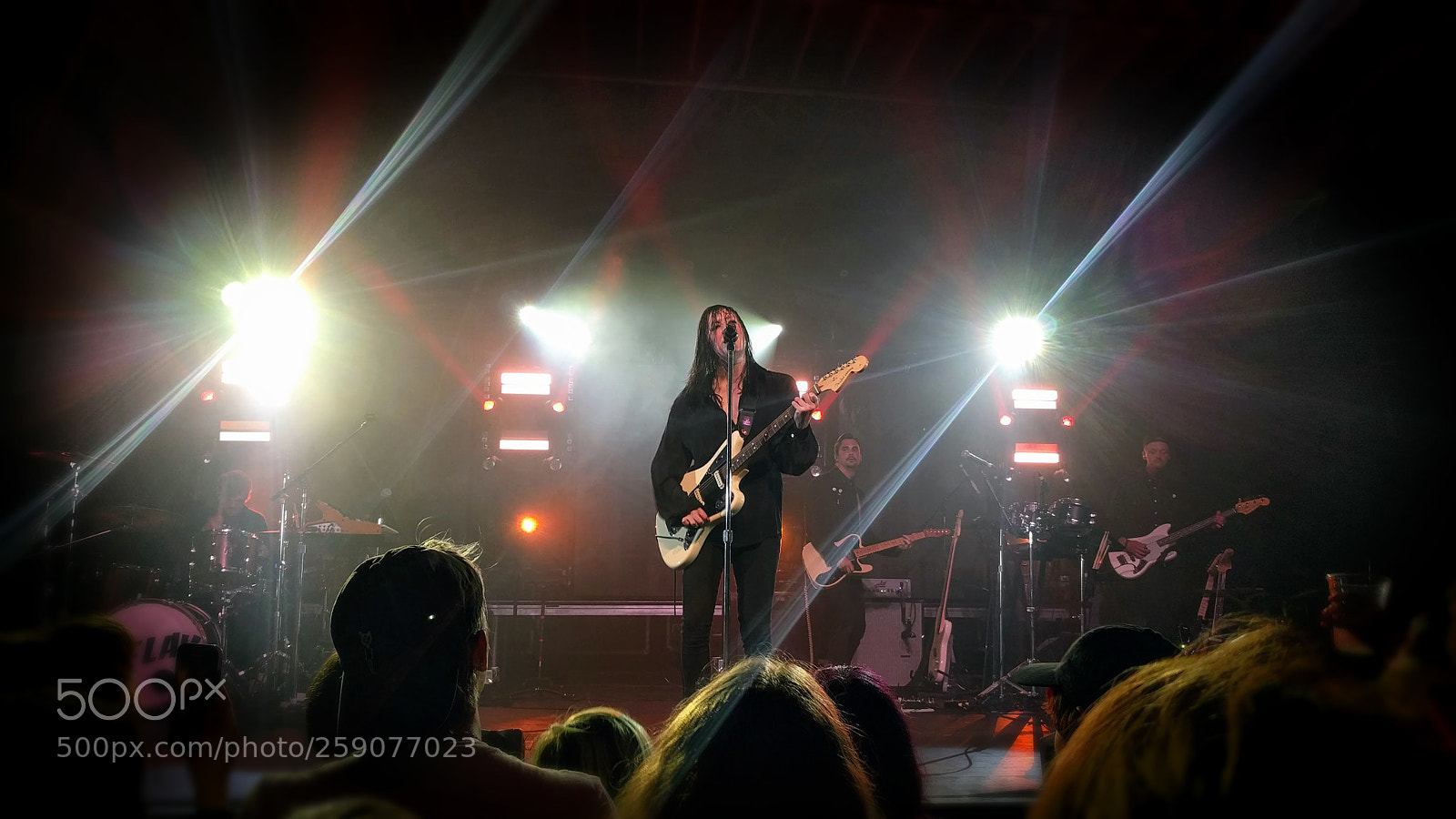 LG Nexus 5X sample photo. K.flay center stage photography