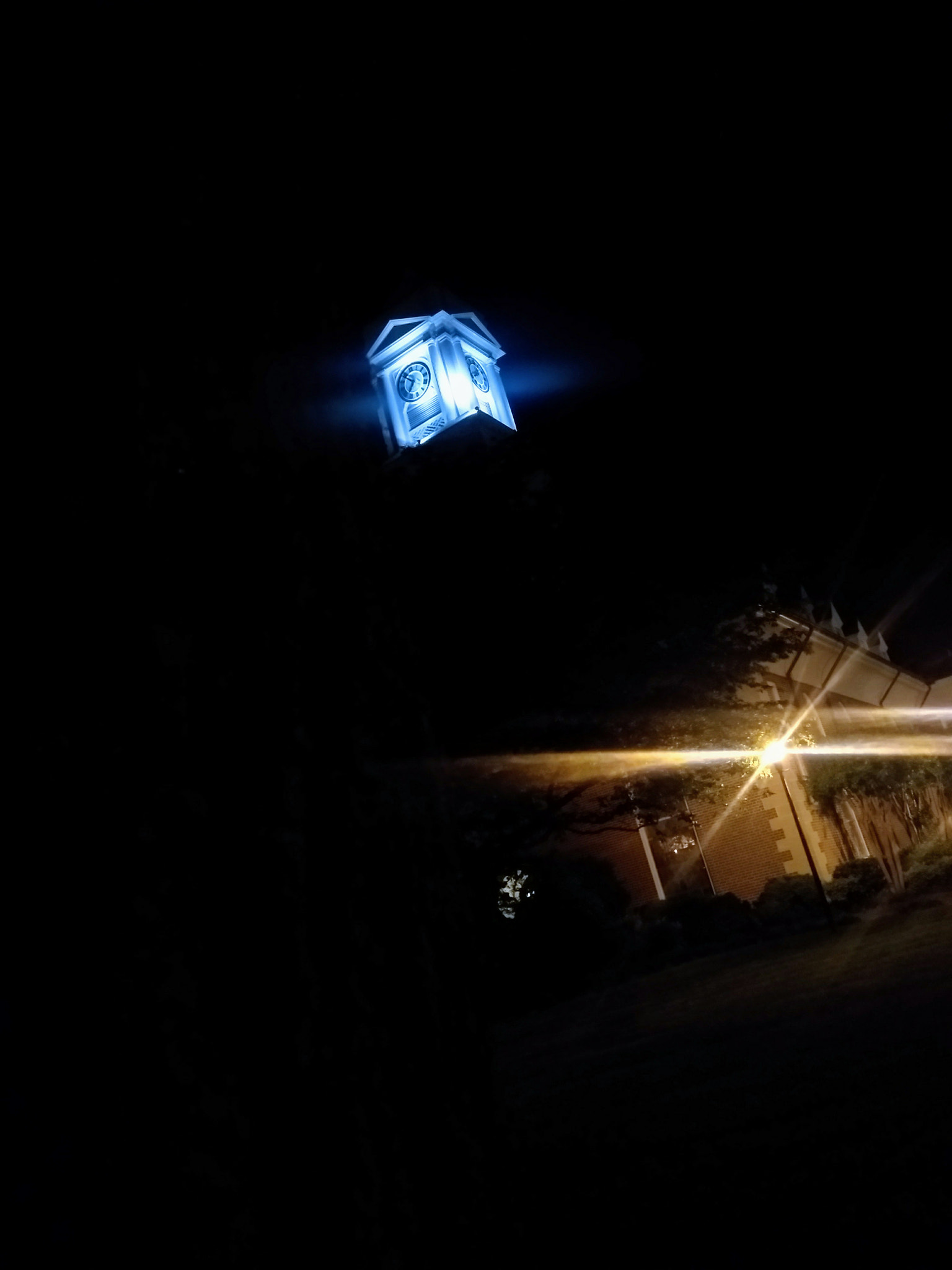 Motorola Moto G (5S) Plus sample photo. Dark night photography