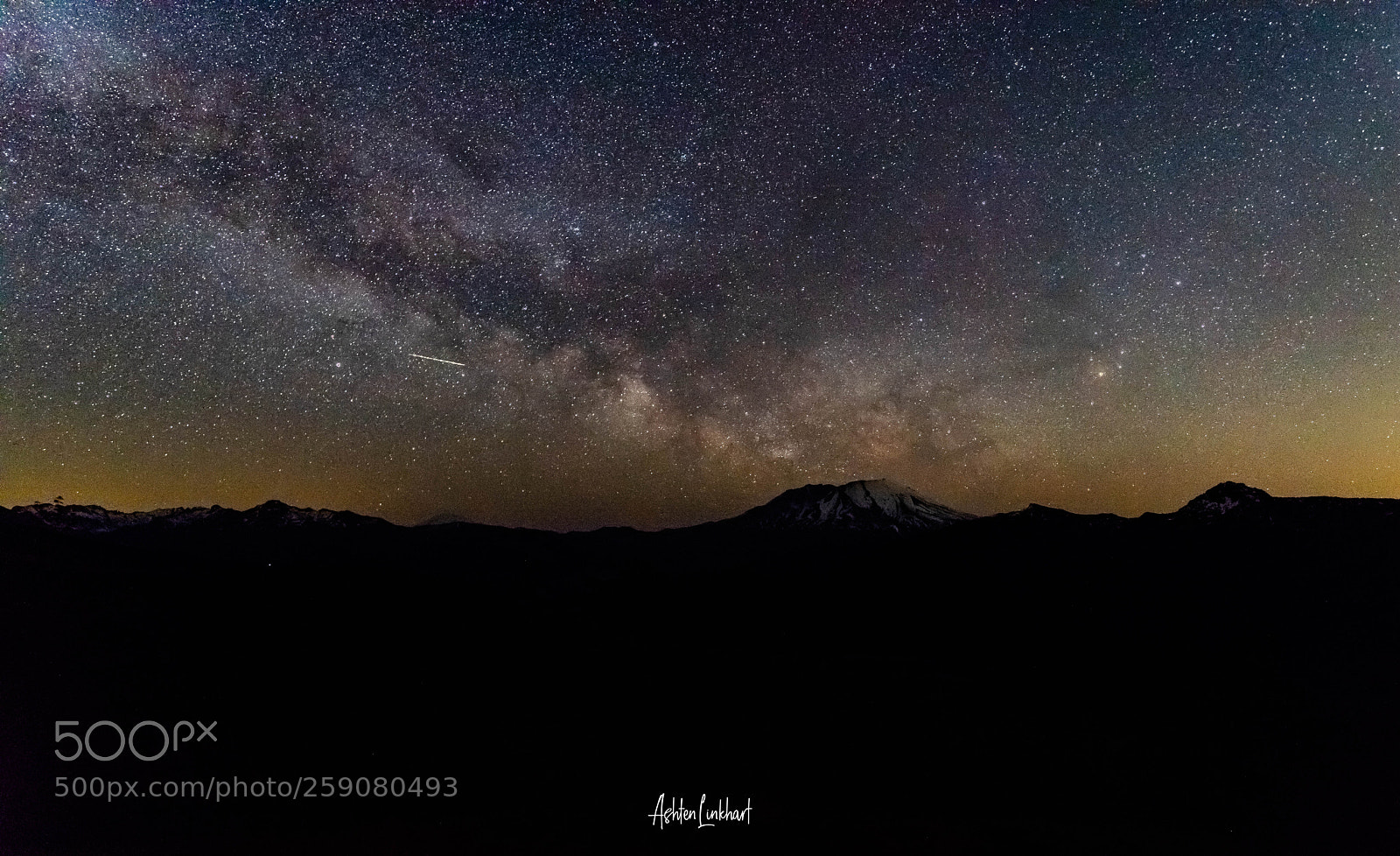 Pentax K-1 sample photo. Milky way pver st photography