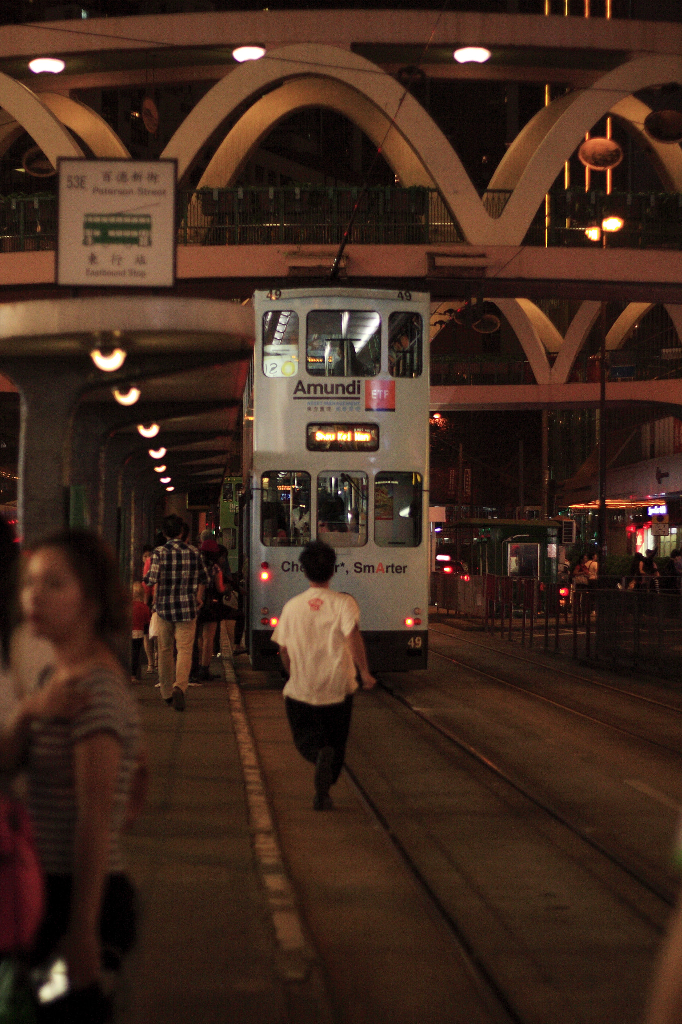 Canon EOS 40D + Canon EF 50mm F1.8 II sample photo. Running man in hong kong photography