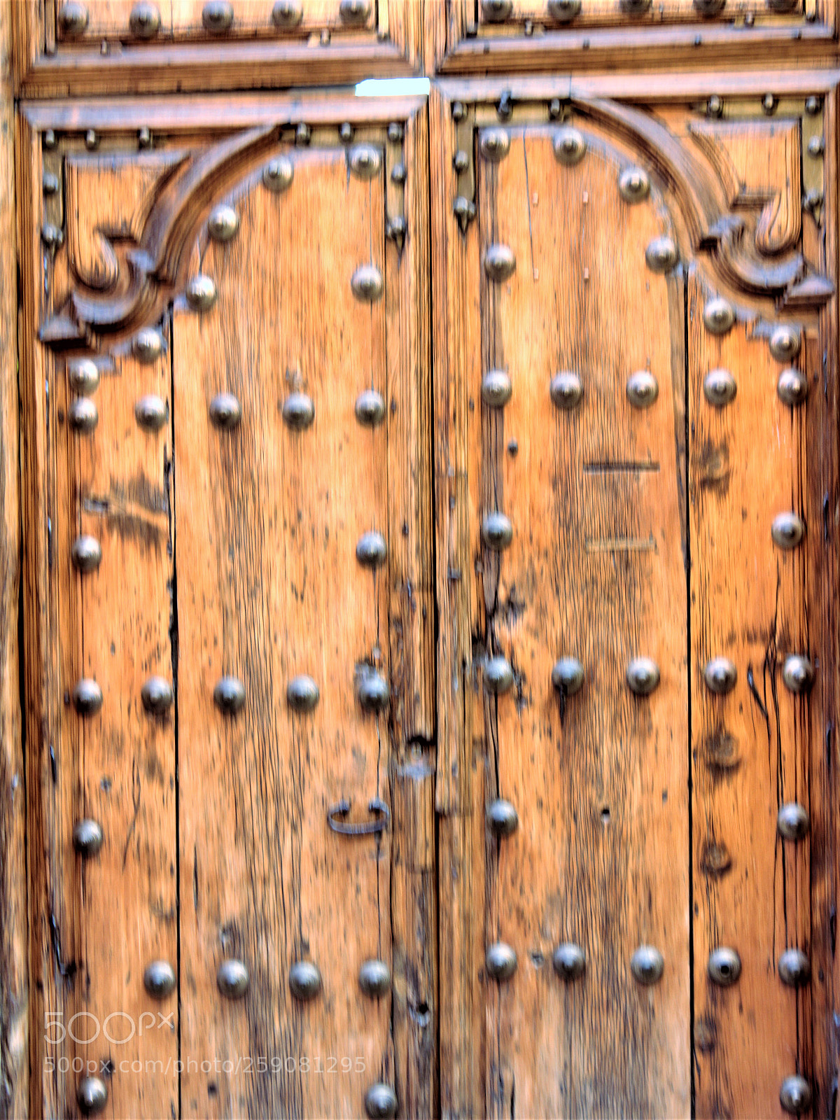 Canon EOS 1300D (EOS Rebel T6 / EOS Kiss X80) sample photo. Old door-1 photography