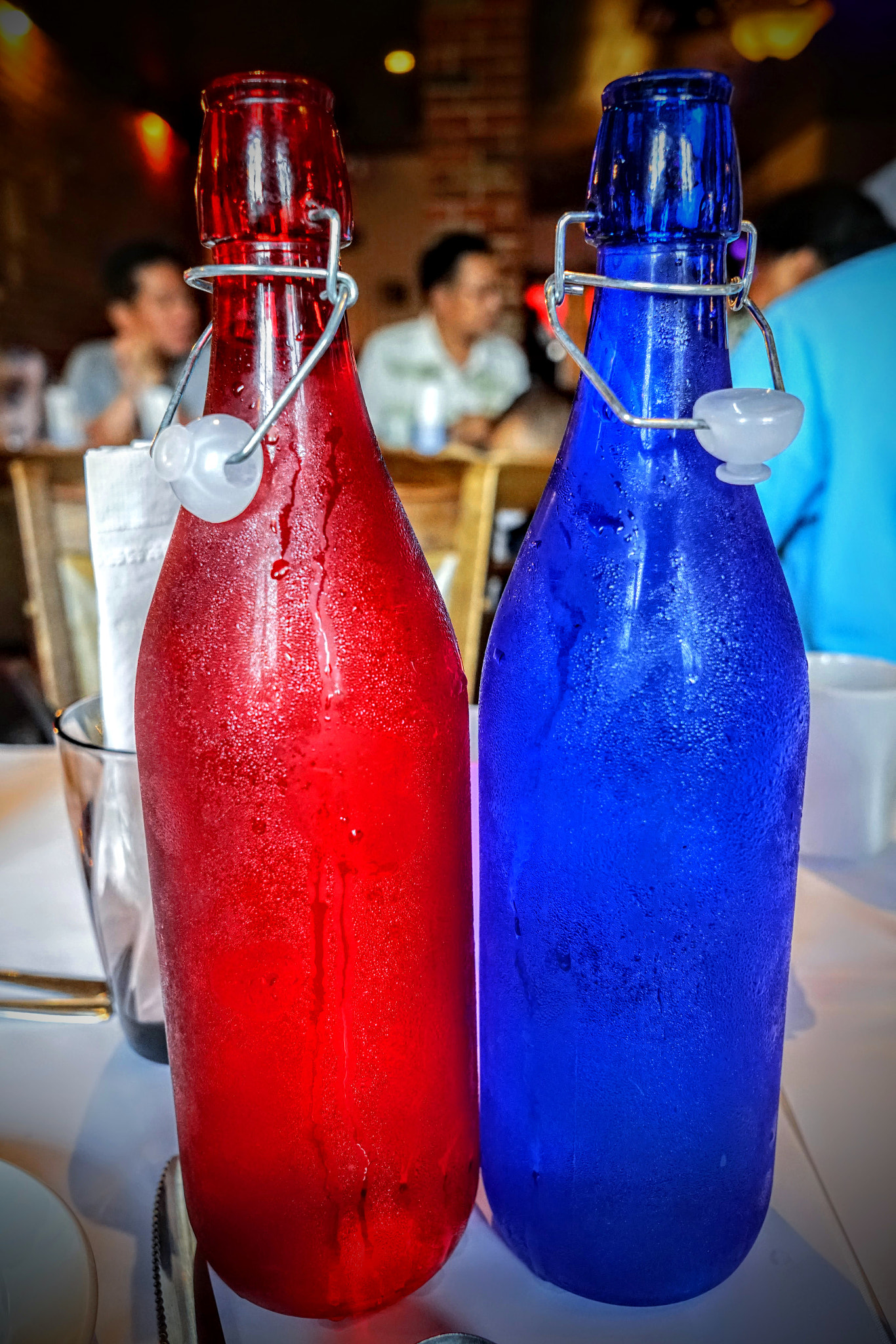 Sigma 19mm F2.8 EX DN sample photo. Red and blue photography