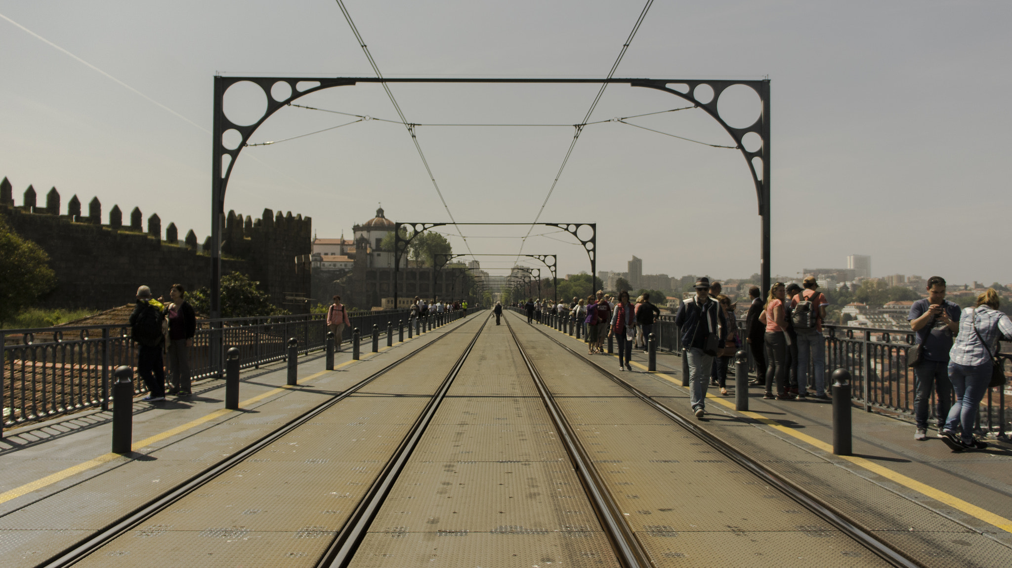 Sony Alpha NEX-5N sample photo. Luis i bridge's top perspective photography