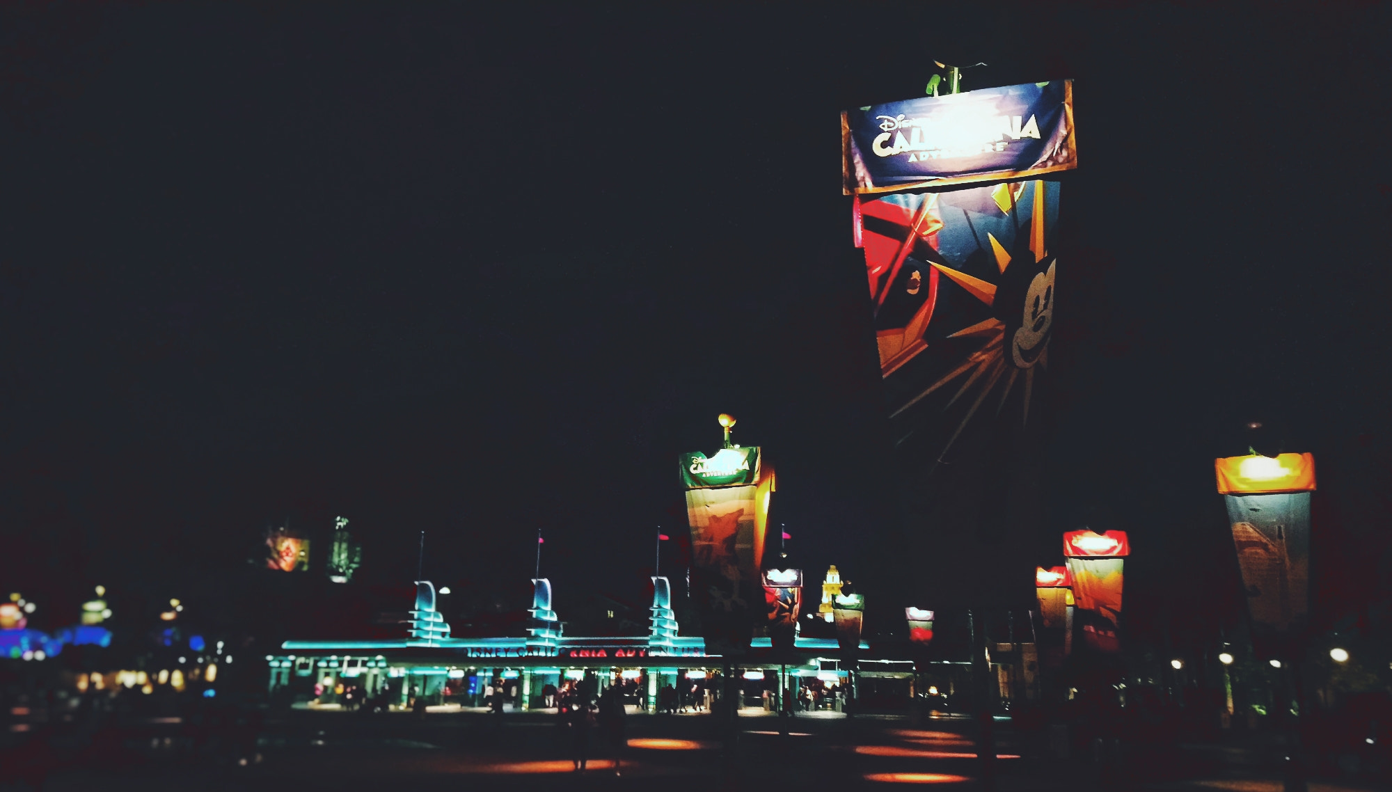 Sony Xperia XA1 Ultra sample photo. Disneyland photography