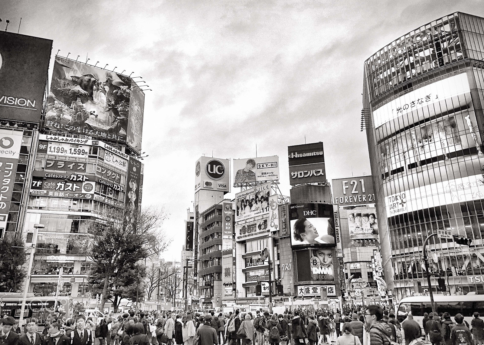 Apple iPhone X sample photo. Shibuya crossing photography