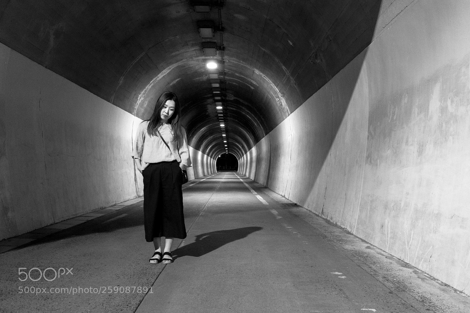 Canon PowerShot G7 X Mark II sample photo. Loneliness in the tunnel photography