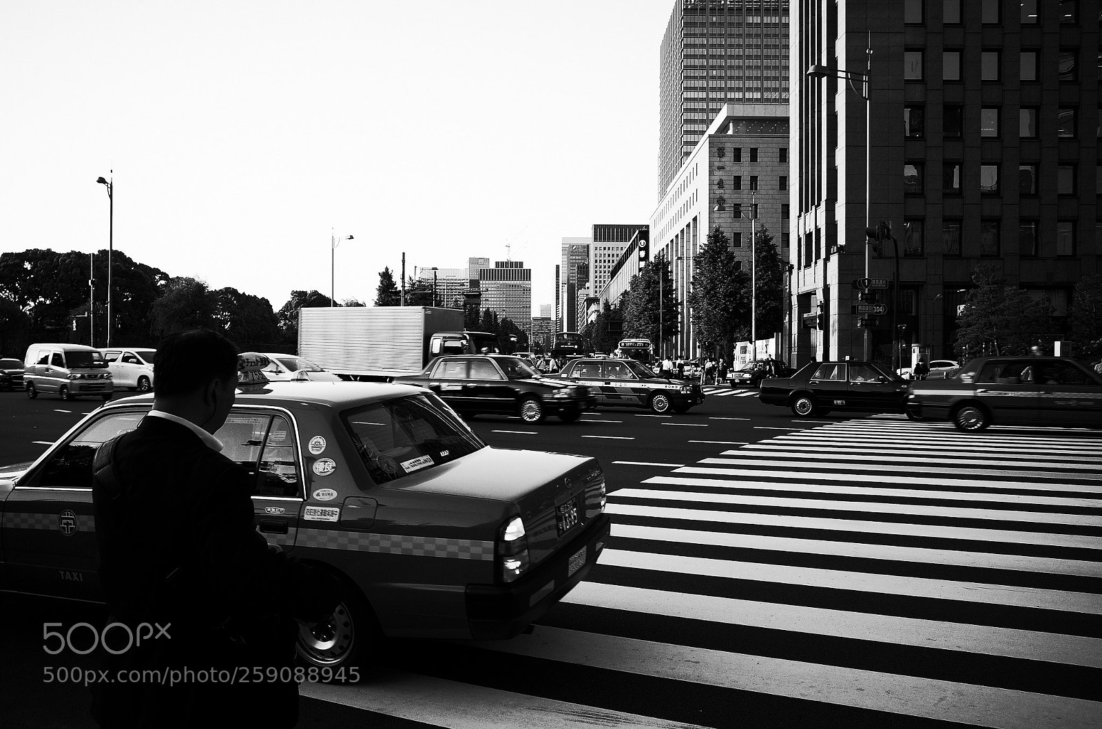 Ricoh GR II sample photo. Taxis photography