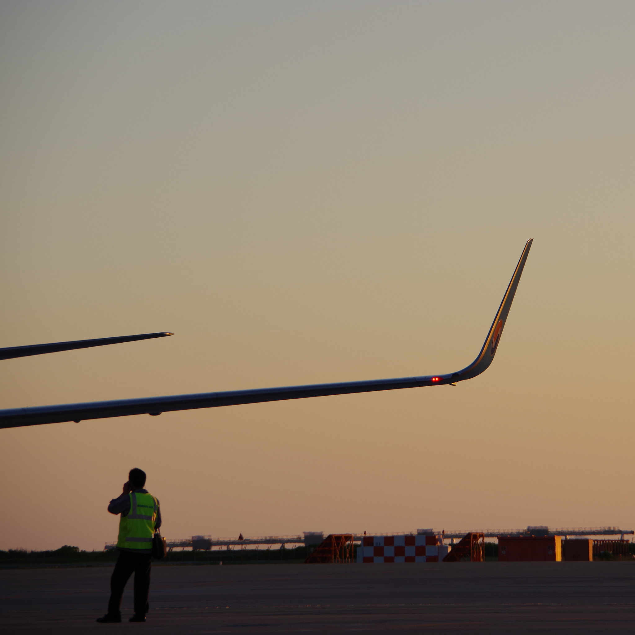 Pentax K-70 sample photo. Twilight airplanes koreanair photography