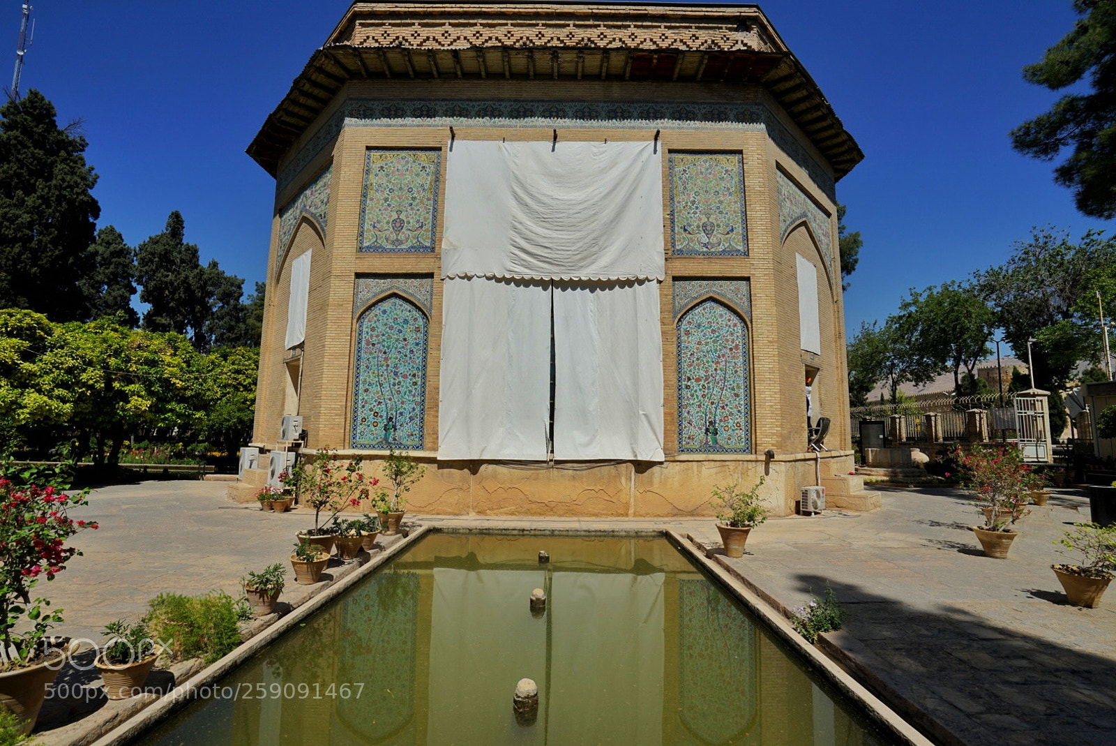 Sony a7 II sample photo. Pars museum photography