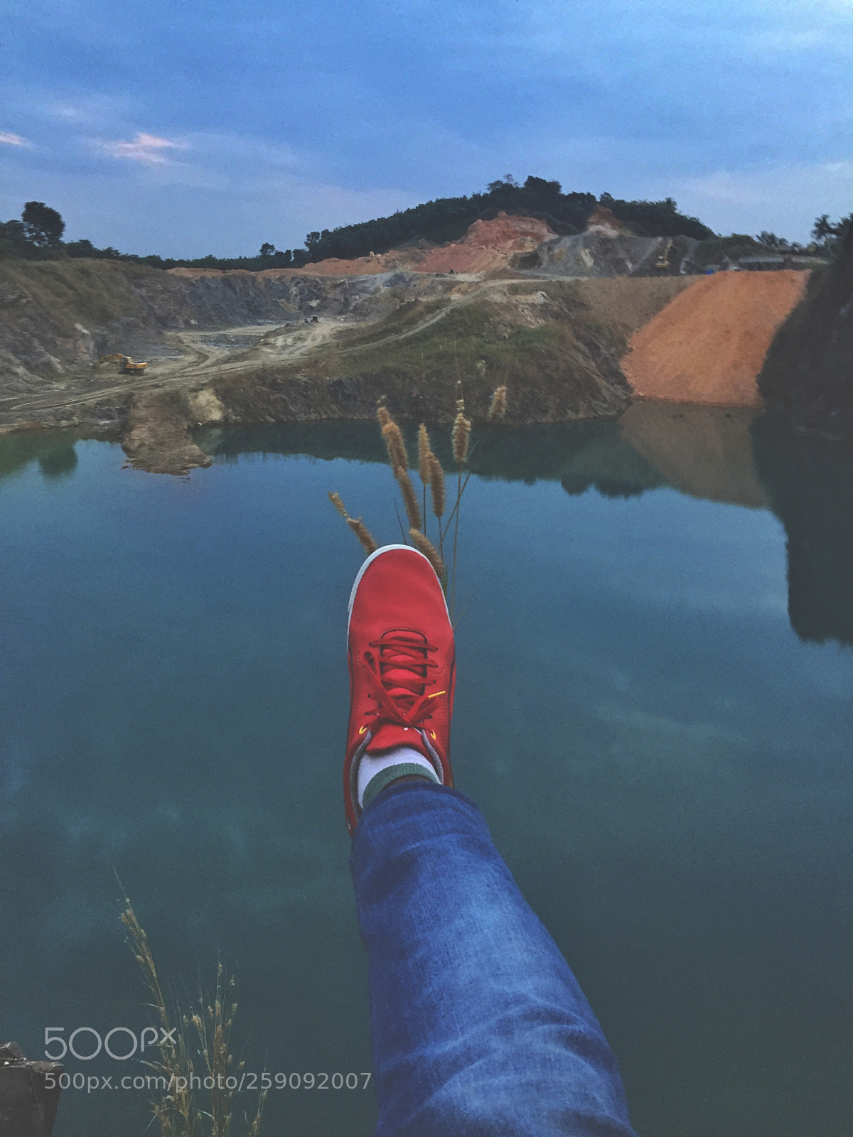 Apple iPhone 6 sample photo. " alone " photography