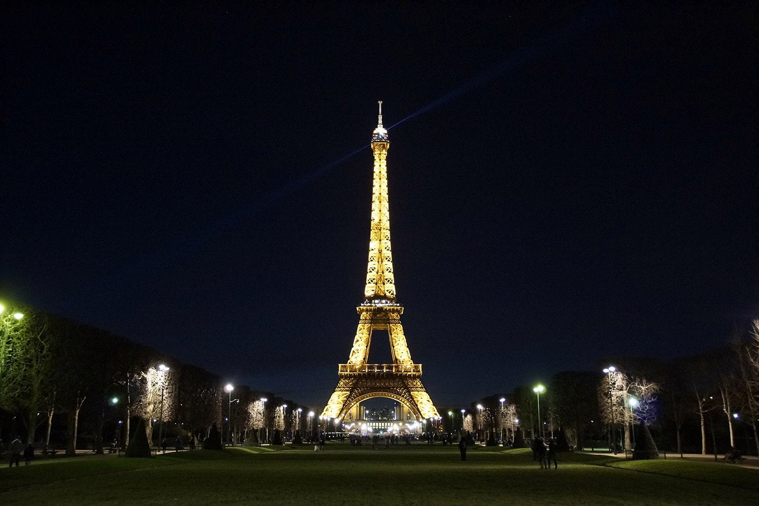 Sony SLT-A65 (SLT-A65V) sample photo. Eiffel tower photography