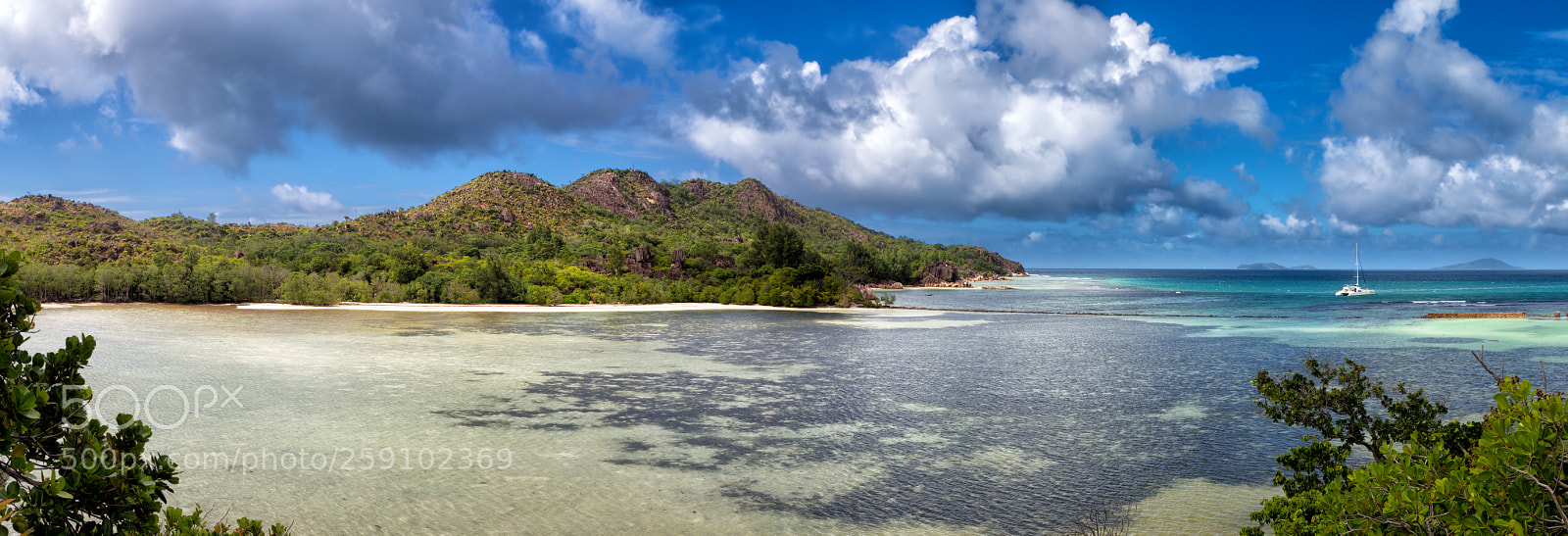 Canon EOS-1D Mark IV sample photo. Curieuse, seychelles photography