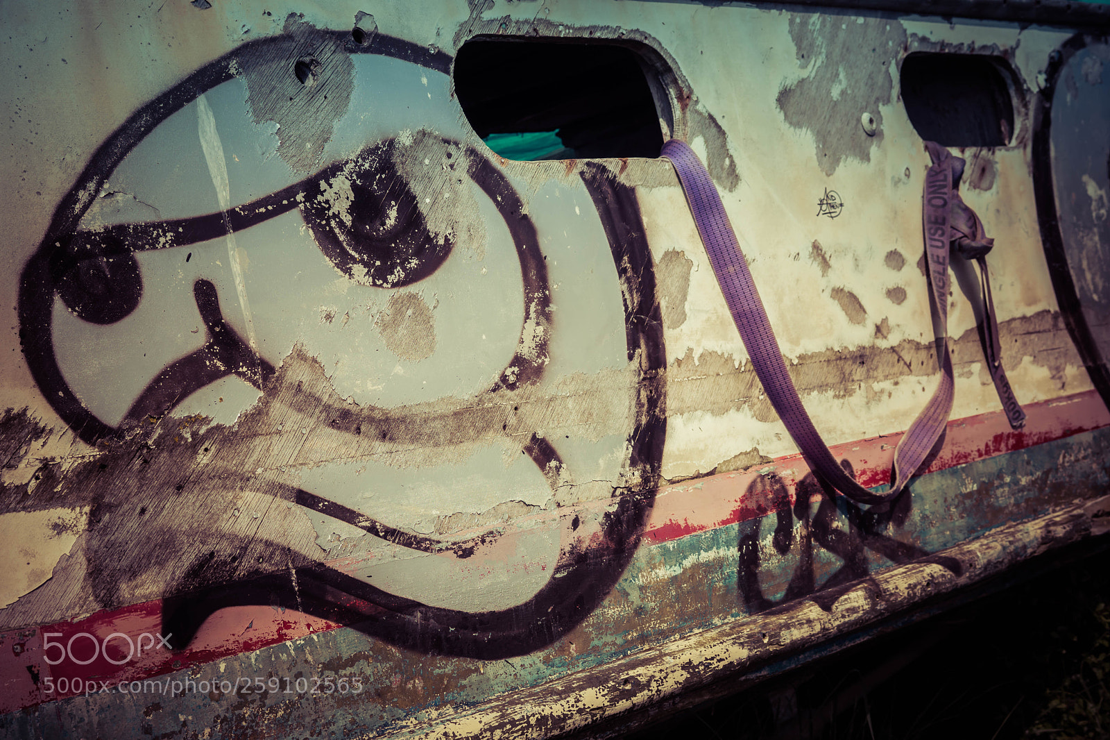 Sony a6000 sample photo. Graffiti boat photography