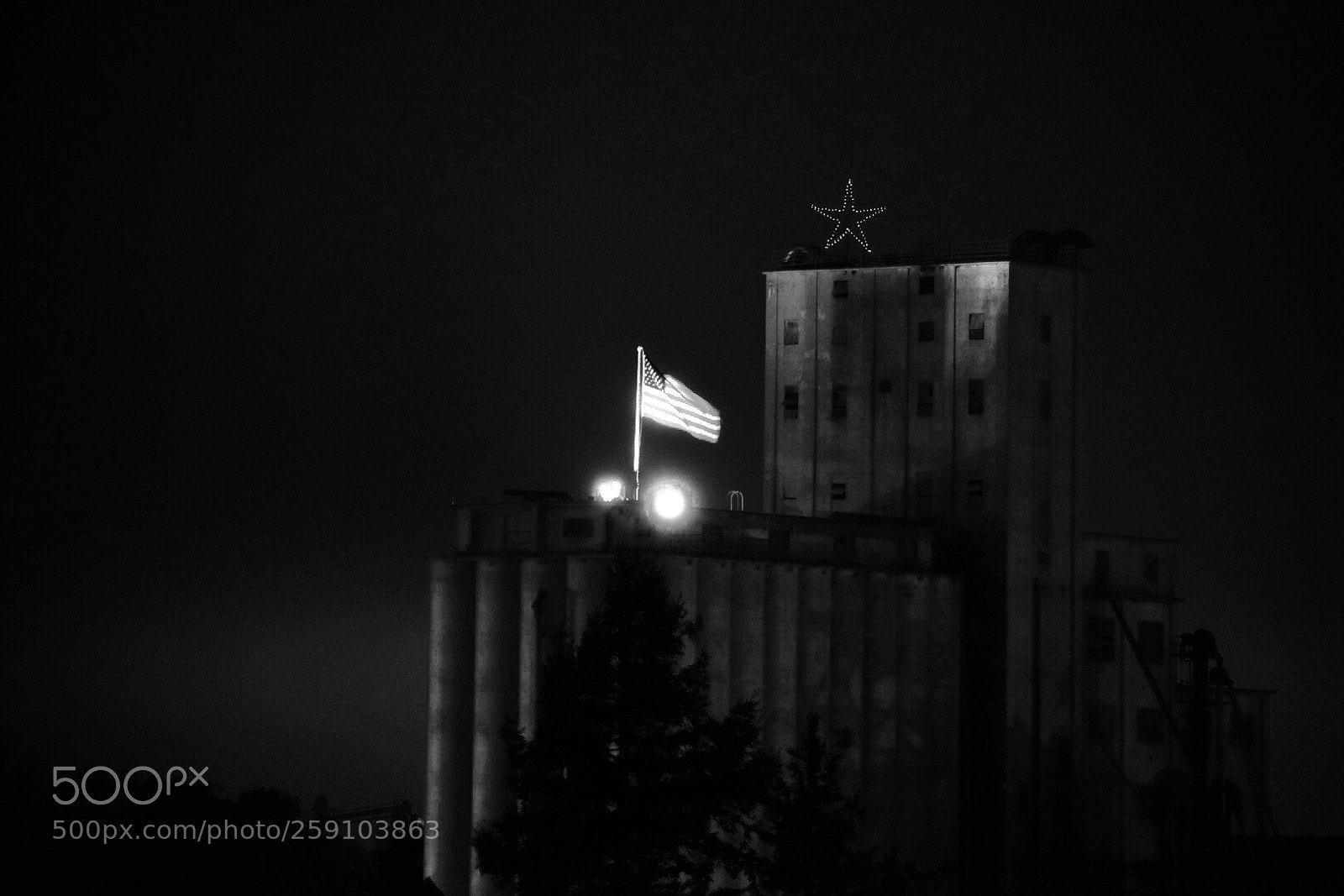 Nikon D3400 sample photo. Flag on the mill photography