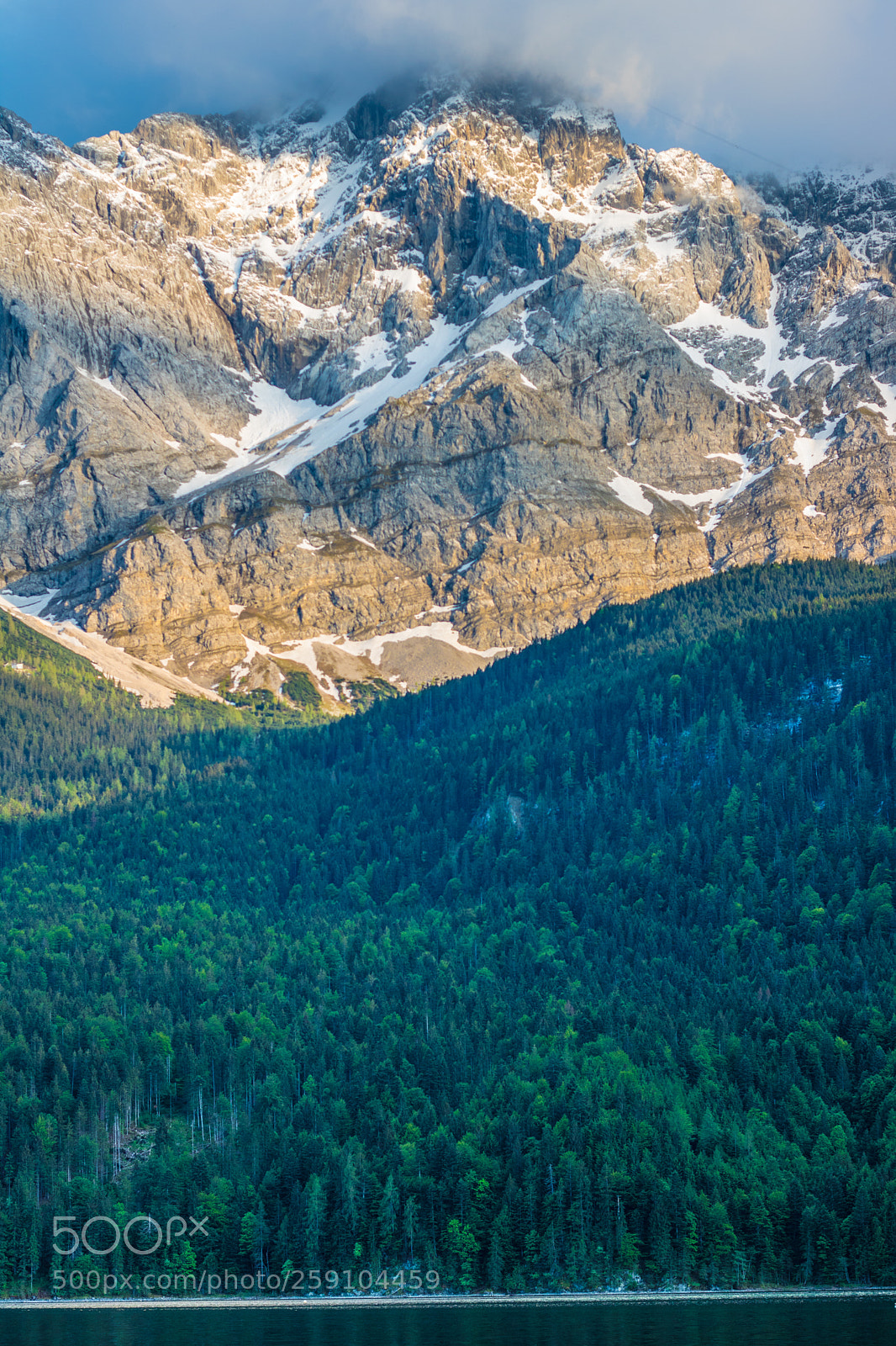Canon EOS 750D (EOS Rebel T6i / EOS Kiss X8i) sample photo. Zugspitze photography