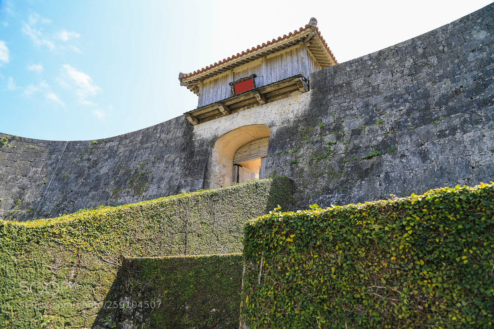 Canon EOS 5D Mark IV sample photo. Shuri castle rock wall photography