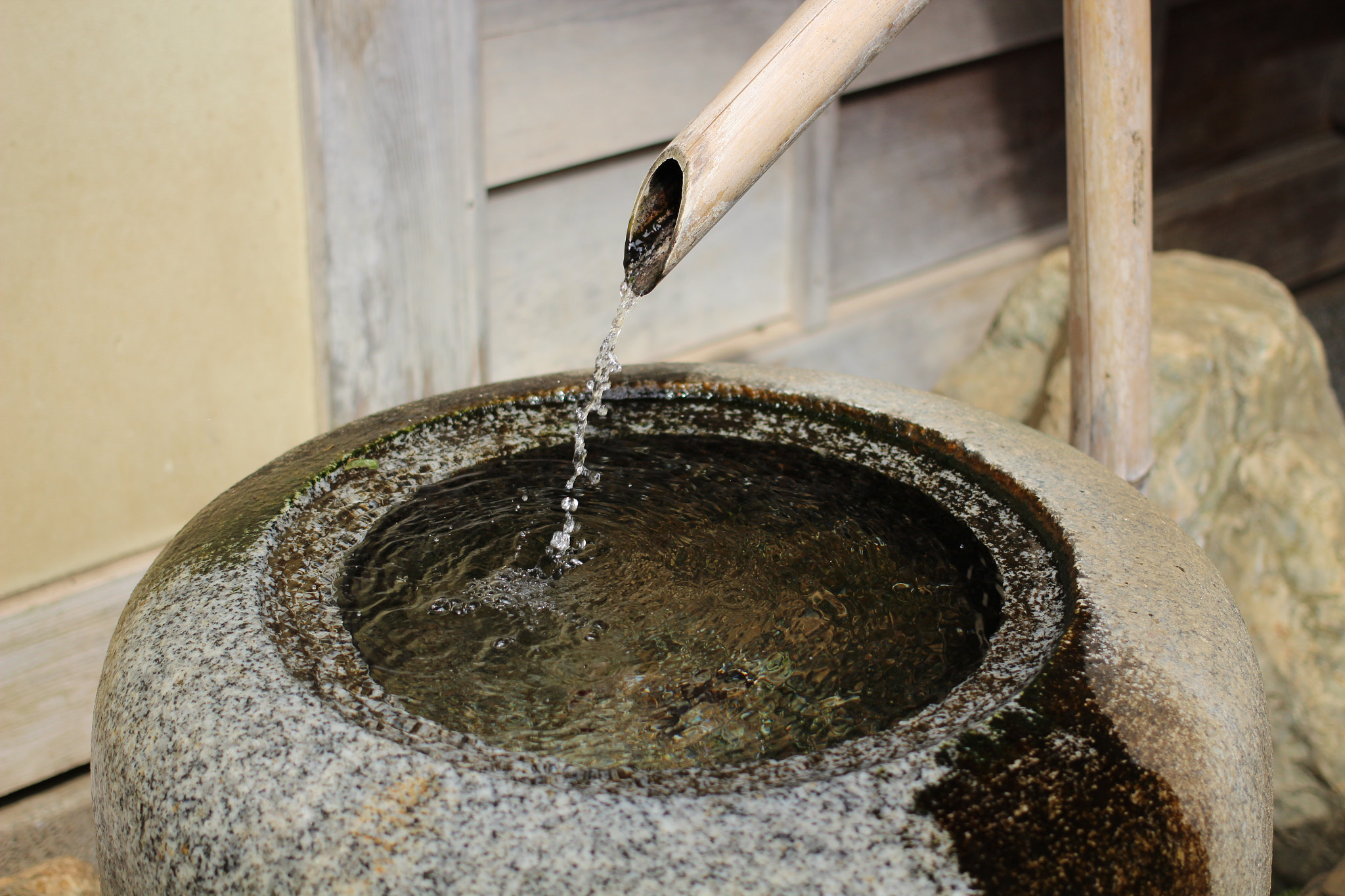 Canon EOS 600D (Rebel EOS T3i / EOS Kiss X5) sample photo. It’s called sozu. 添水 photography