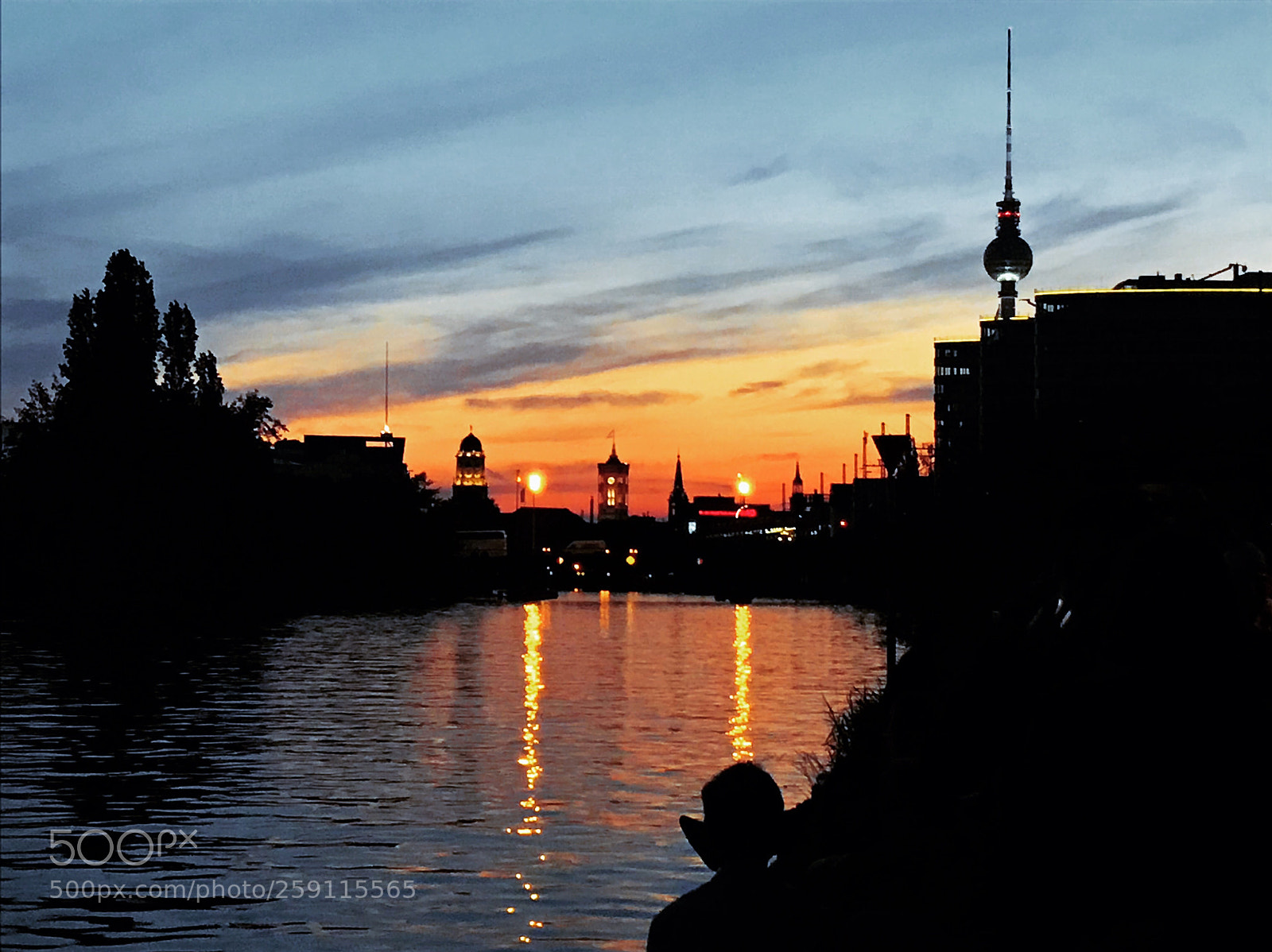 Apple iPhone 7 sample photo. Berlin at night photography