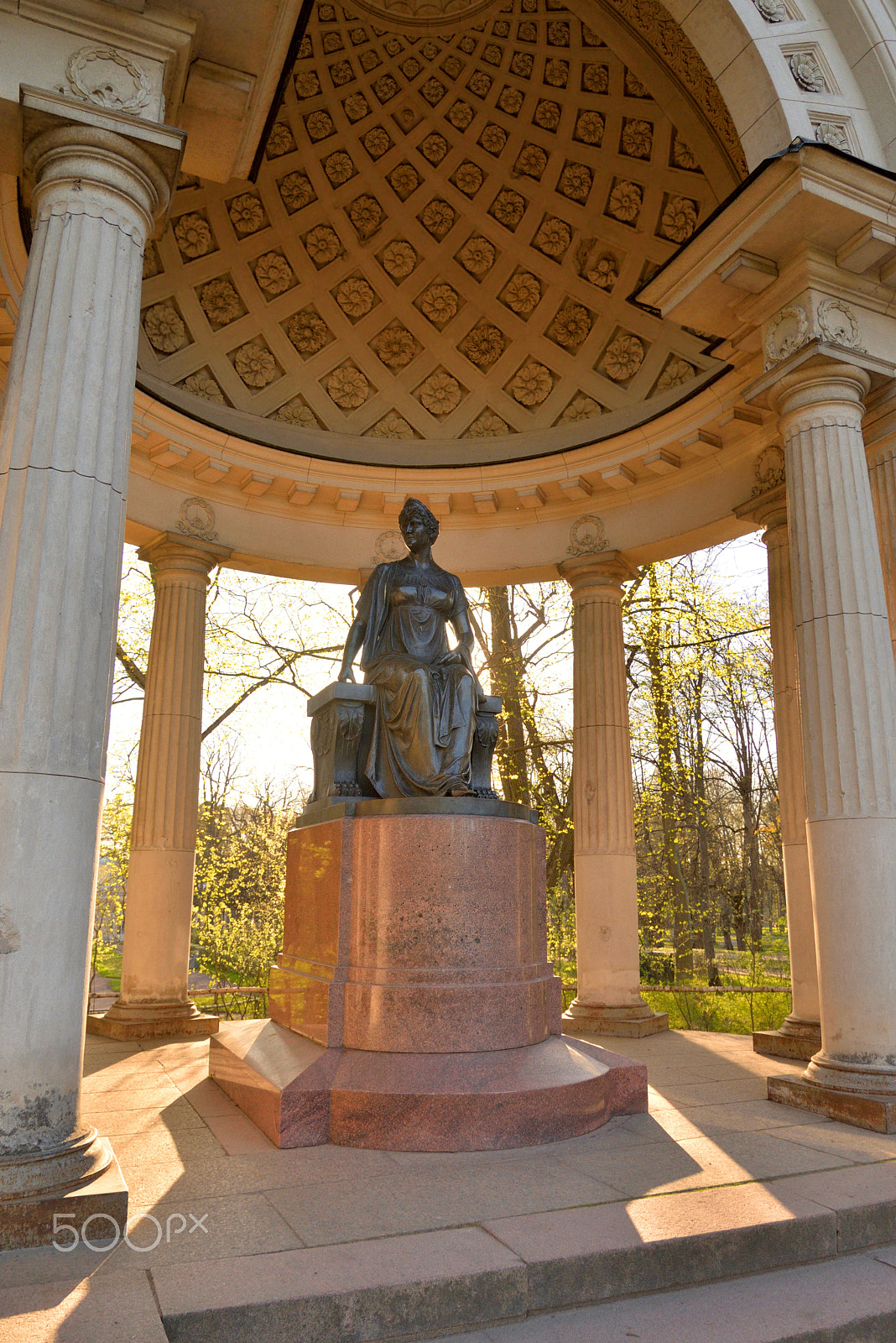 Nikon D610 sample photo. The rossi pavilion in pavlovsk park. photography