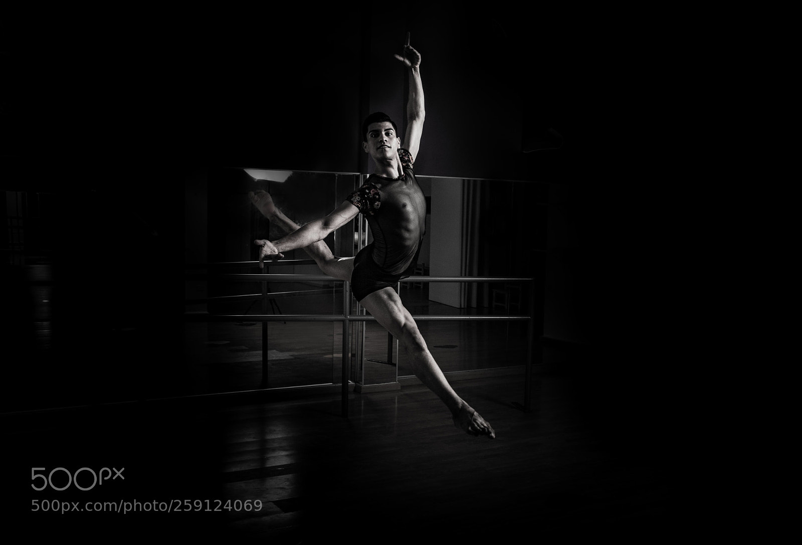 Nikon D3200 sample photo. Gabriel dancing photography