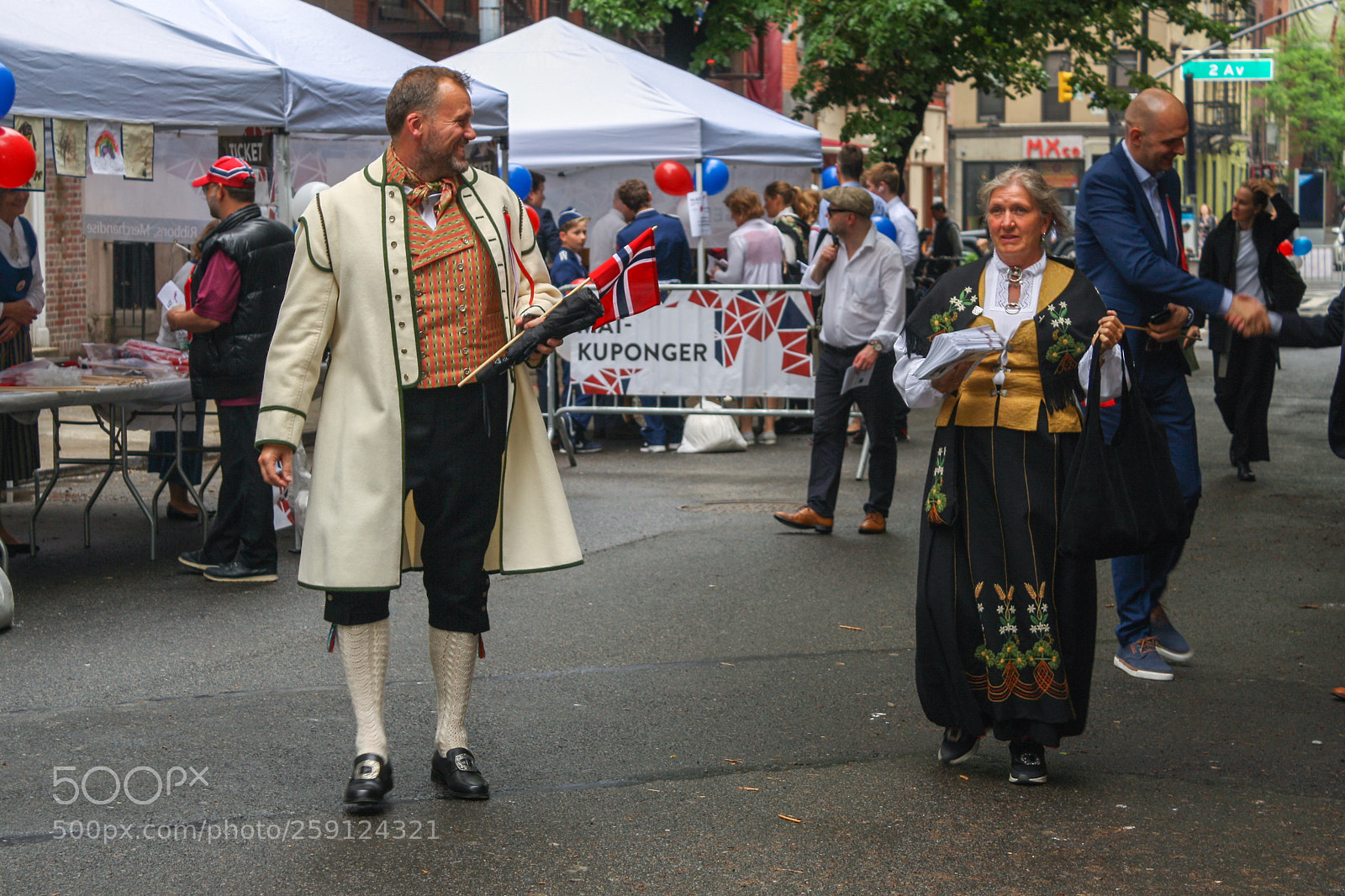 Canon EOS 1000D (EOS Digital Rebel XS / EOS Kiss F) sample photo. May 17 norwegian constitution day 2018 photography